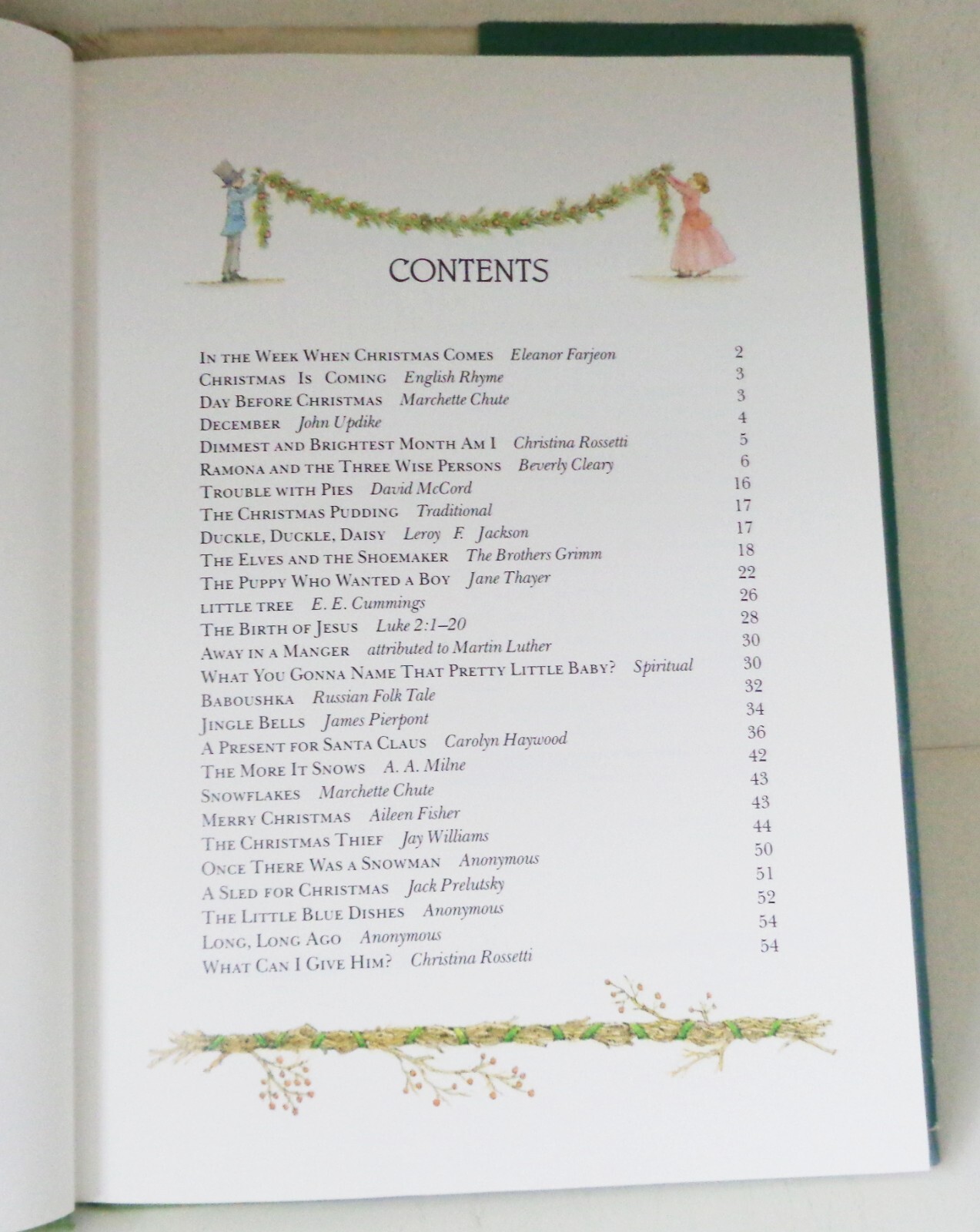 1981 Christmas Classics For Children 10 1/4 x 7 3/4inch HC Book 175pages