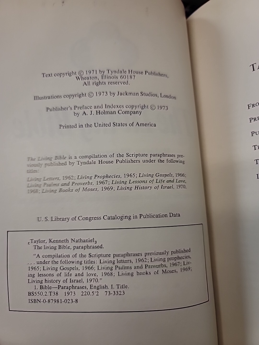 1973~The Living Bible w/Holman Illustrated Edition Paraphrased~ Hardcover~1226pg