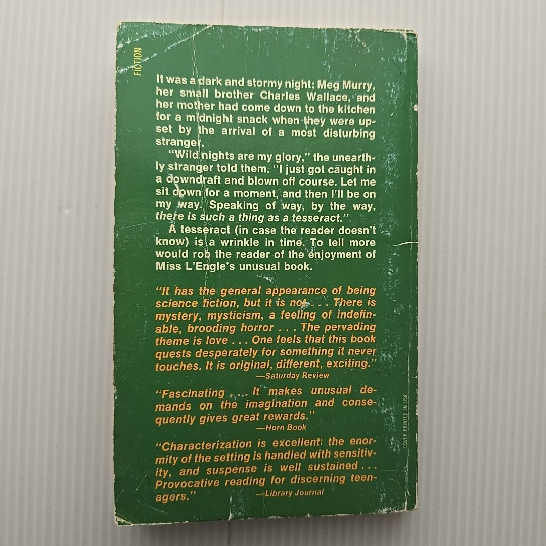 A Wrinkle in Time – Madeleine L’Engle PB 1984 Dell Laurel Leaf (Stranger Things)