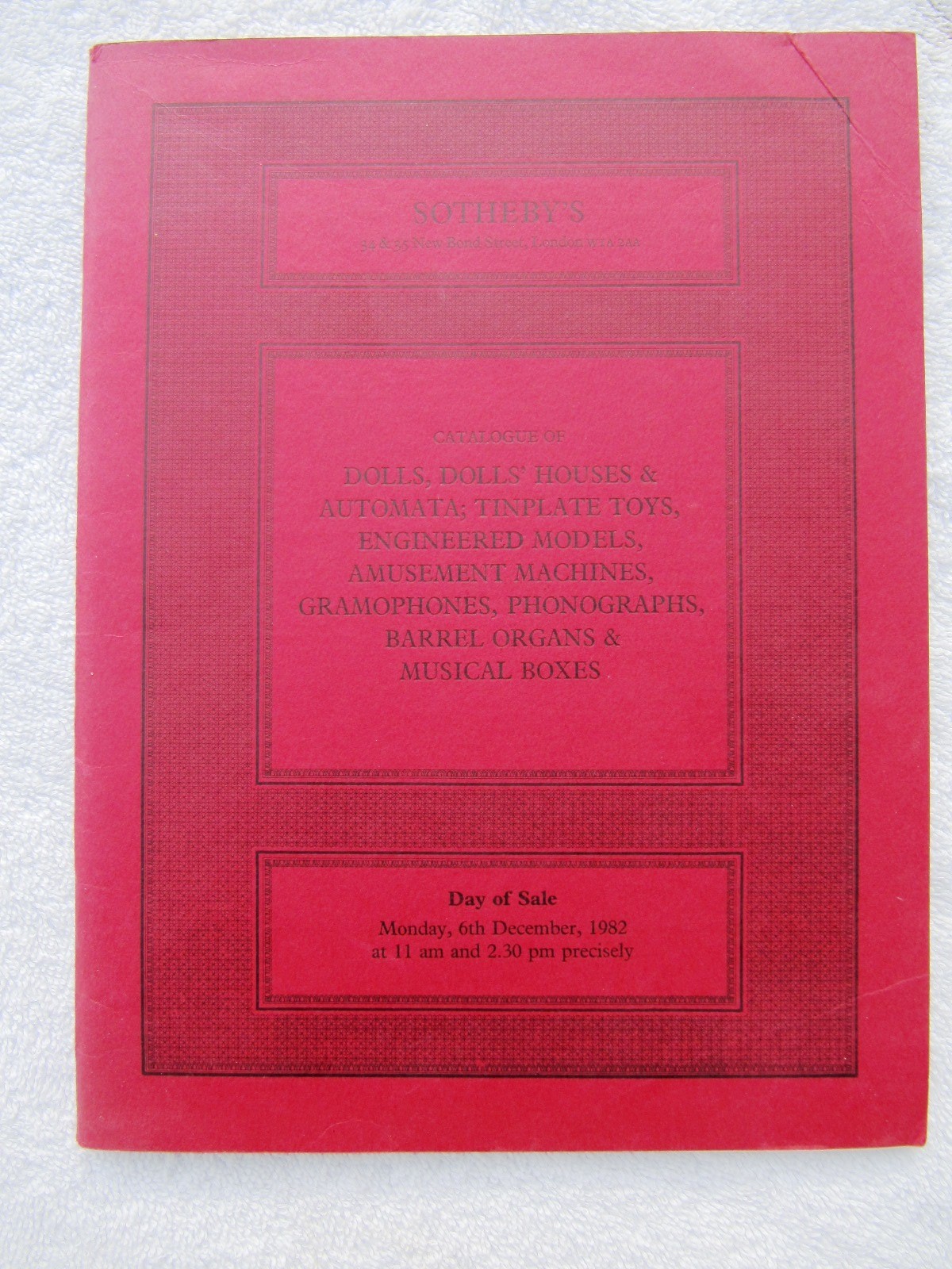 SOTHEBY’s AUCTION CATALOG 1982 Mechanical Music Boxes Gramophone Phonograph Doll