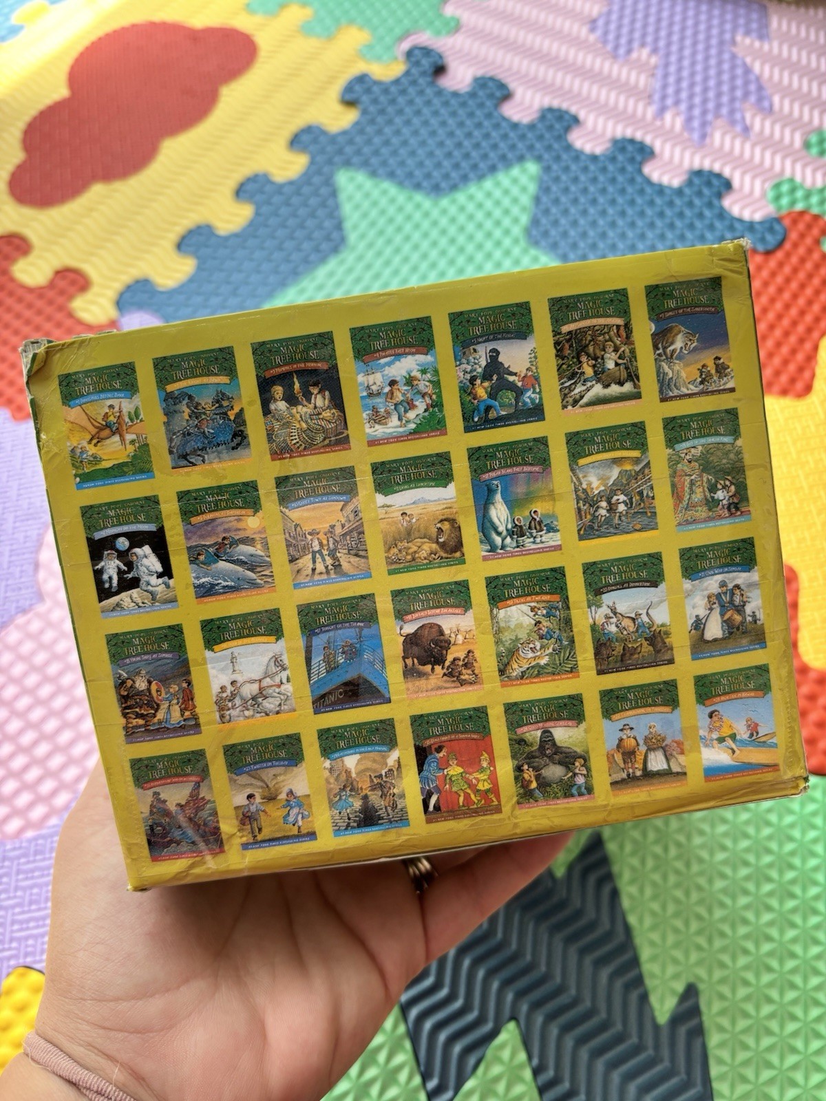 Mary Pope Osborne Magic Tree House Ser. Books 1-28 Box Set 2008 UK TP