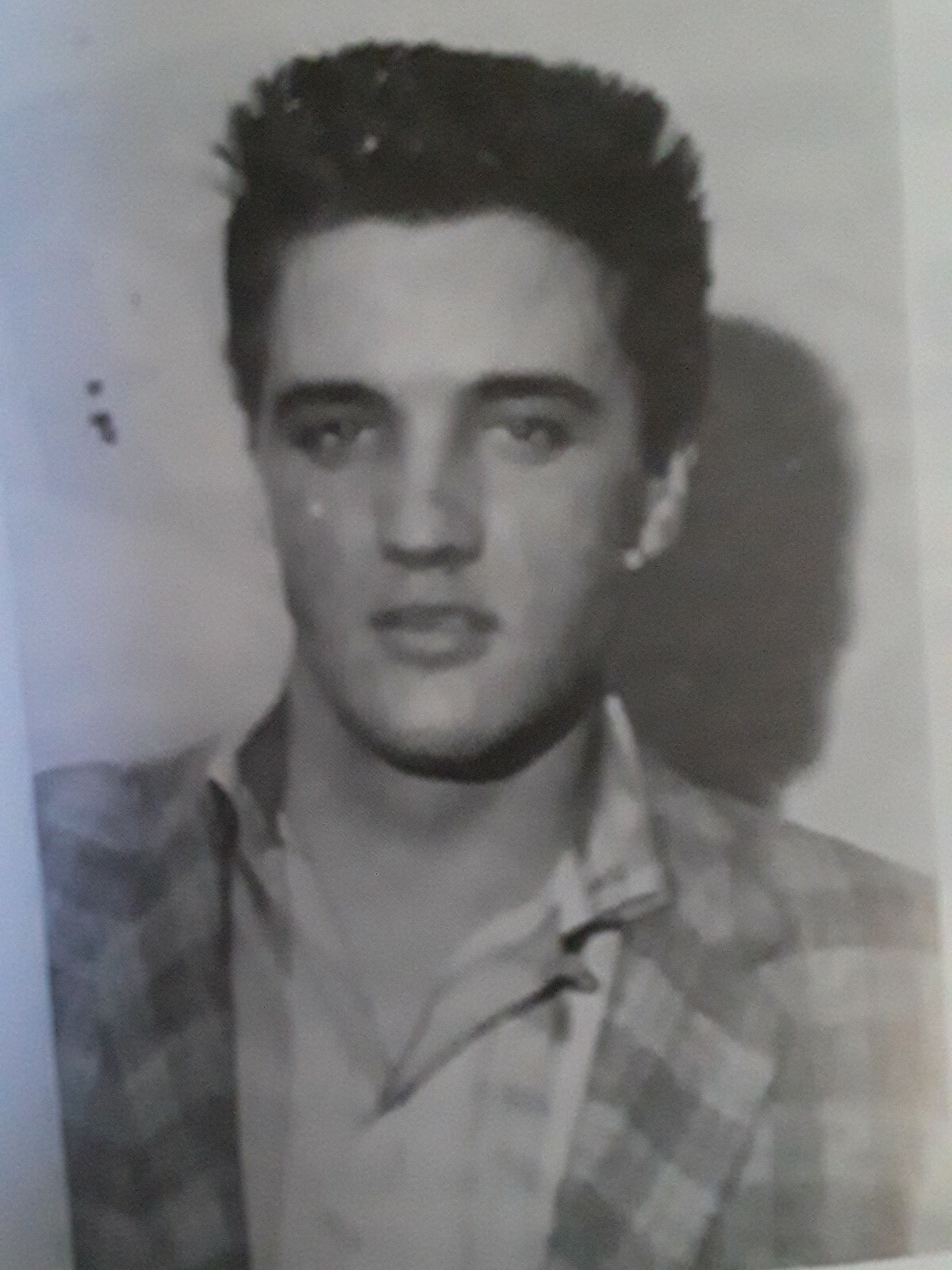 „Elvis Presley’s Graceland Gates“ by H. Loyd Hardcover Book, NOS, Sealed,