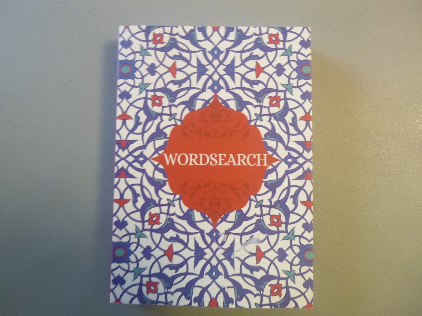 Wordsearch Book – Pocket – size paperback – 269 puzzles and answers – NEW