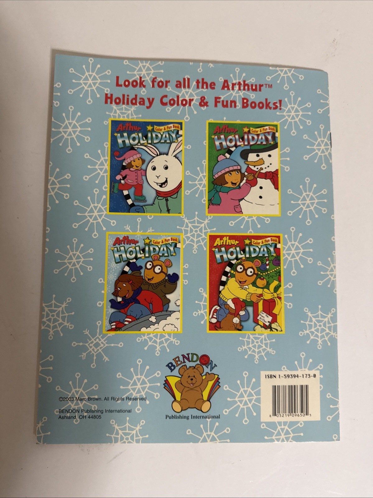 Arthur Holiday Color Fun Book – Paperback 30 pages
