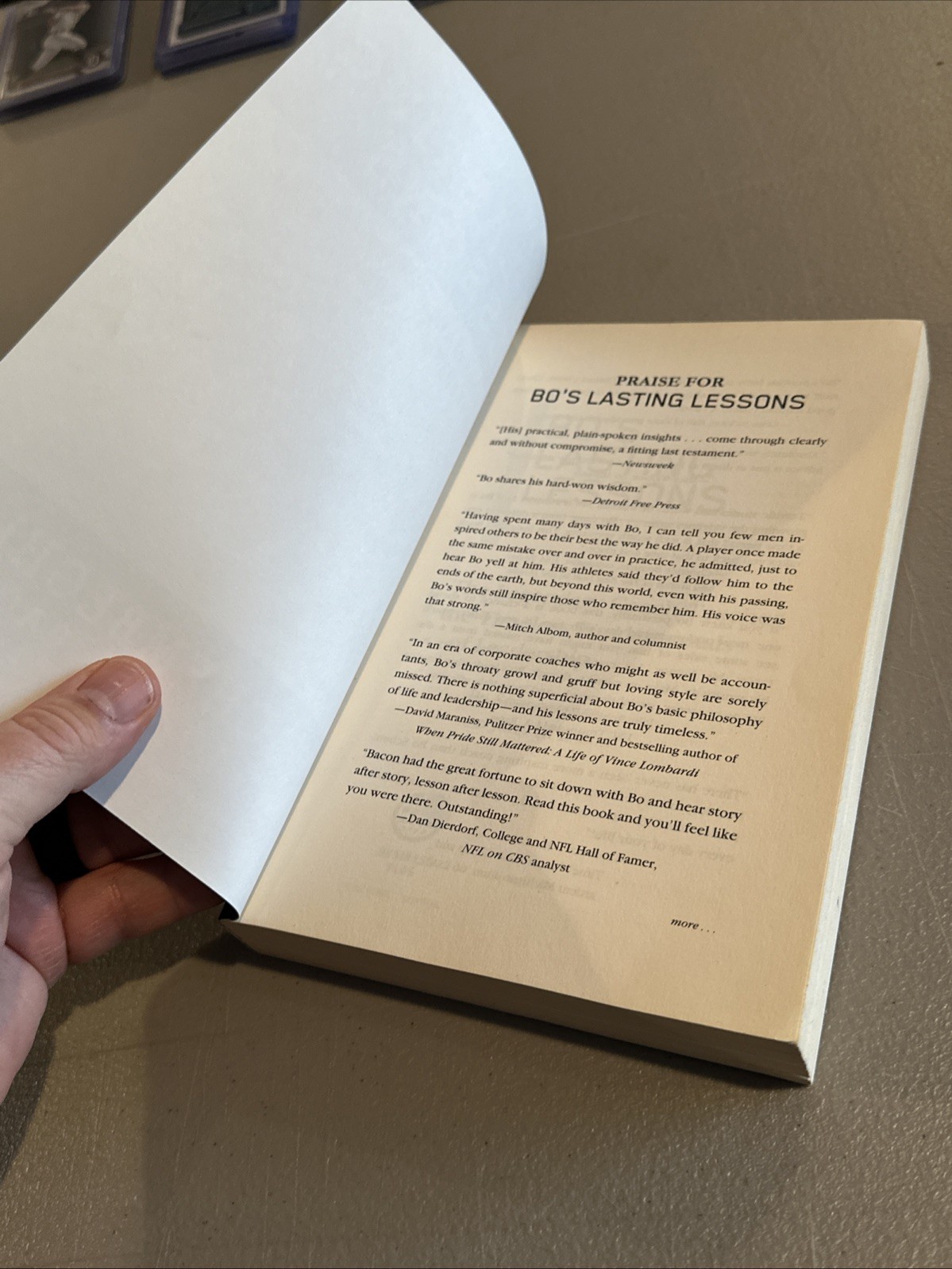 Bo’s Lasting Lessons [Paperback] Schembechler, Bo. & John U. Bacon.