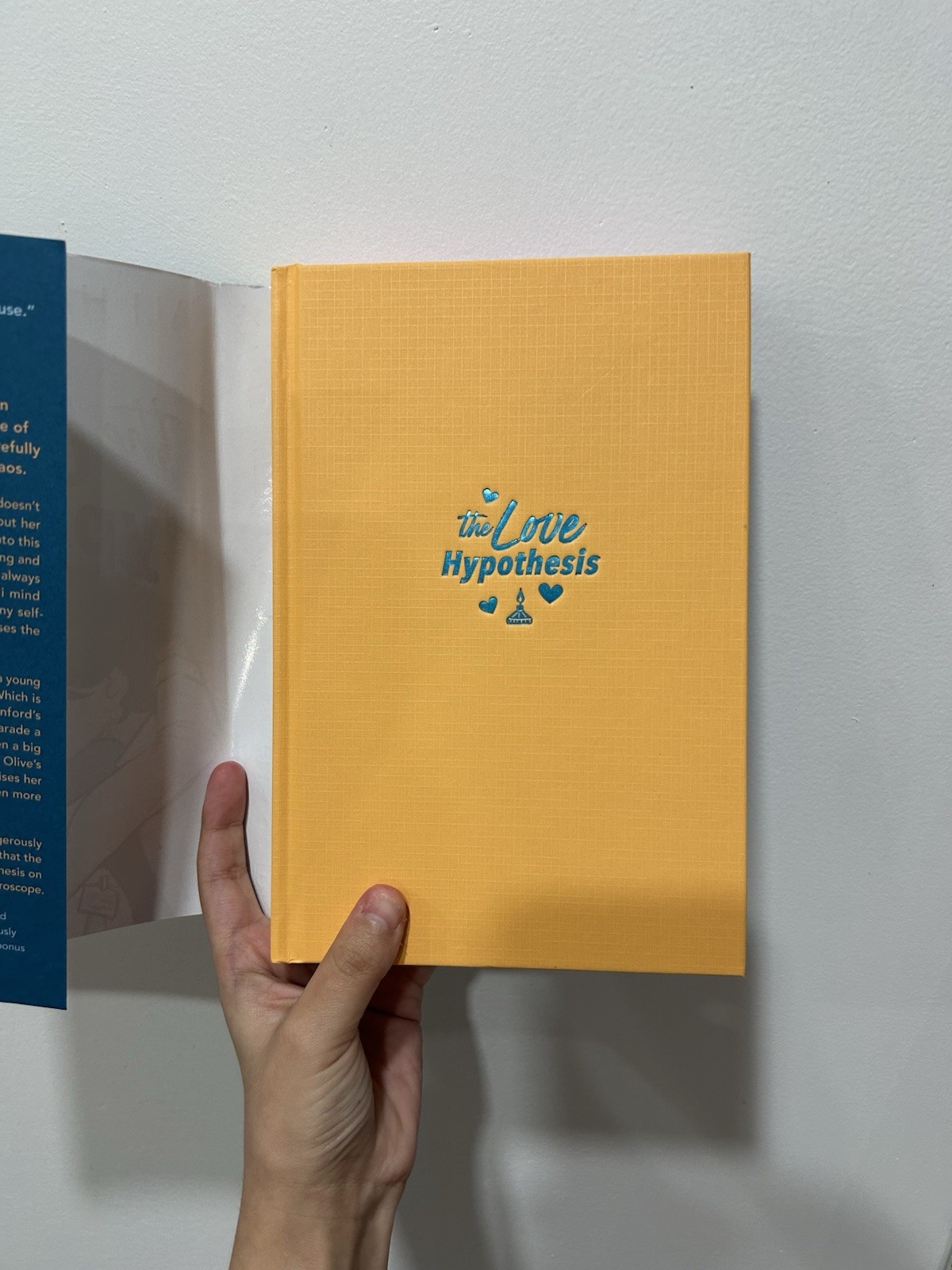 Signed Special Collector’s Edition Hardcover THE LOVE HYPOTHESIS Ali Hazelwood
