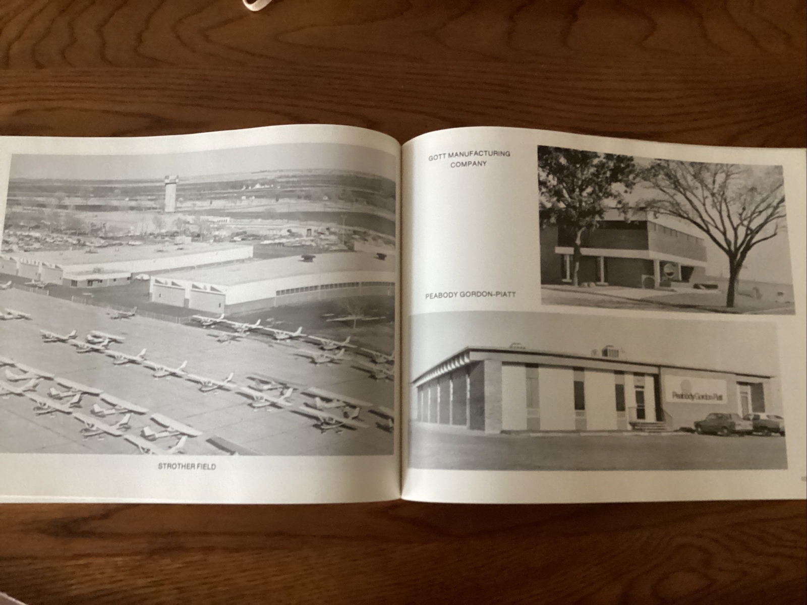 Winfield And The Walnut Valley, Rare 1975 Soft Cover, 154 Pages, Great Details