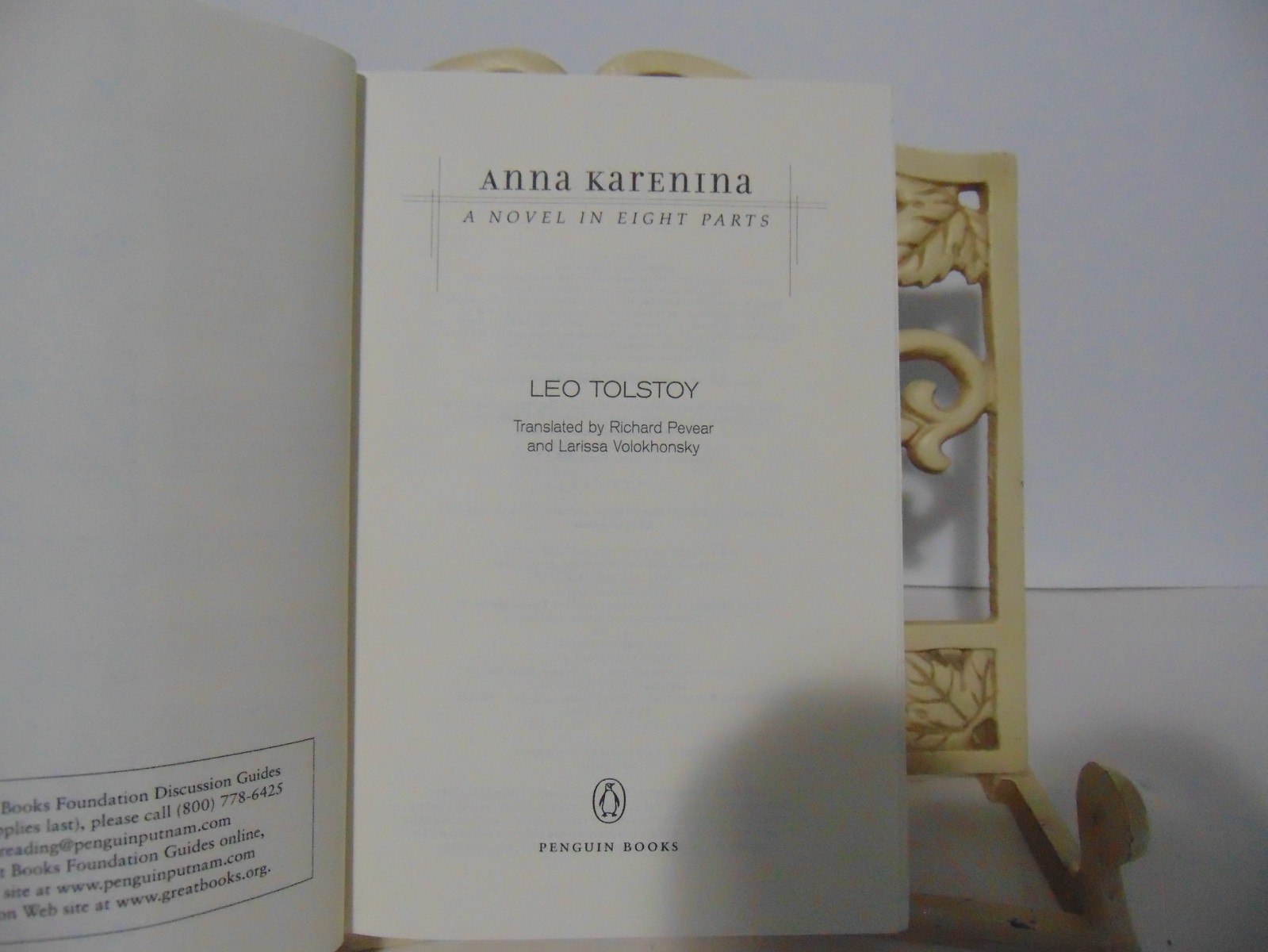 Anna Karenina (Penguin Classics Deluxe Edition) by Leo Tolstoy