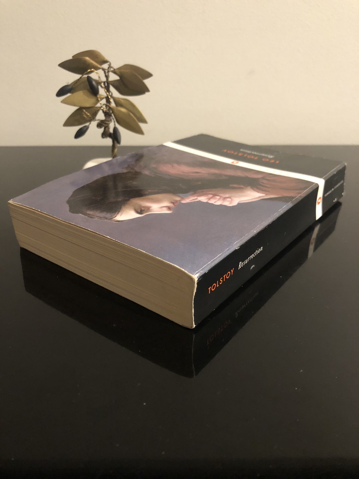 Leo Tolstoy Resurrection Penguin Classics UK 2004 Edition VG
