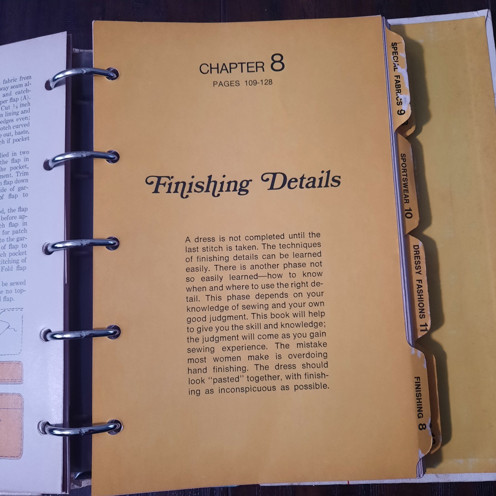 Vintage Better Homes and Gardens Sewing Book In 5 Ring Binder~1970~356 Pages