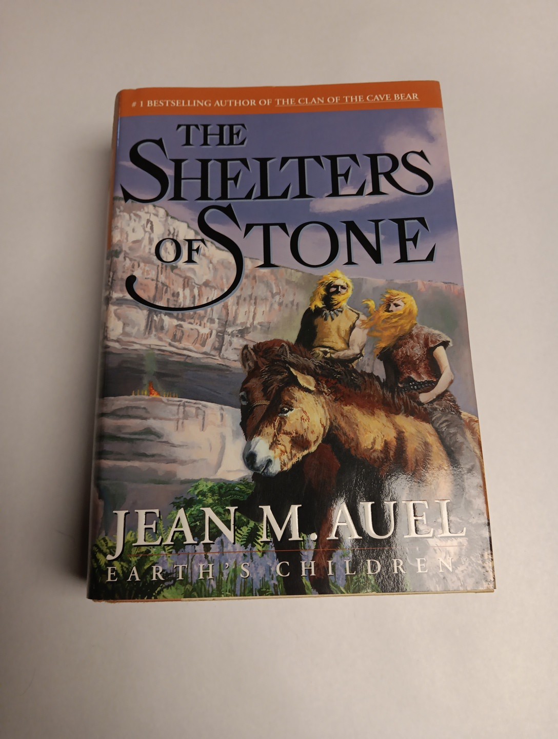 Earth’s Children Ser.: The Shelters of Stone by Jean M. Auel Hardcover 1st Good
