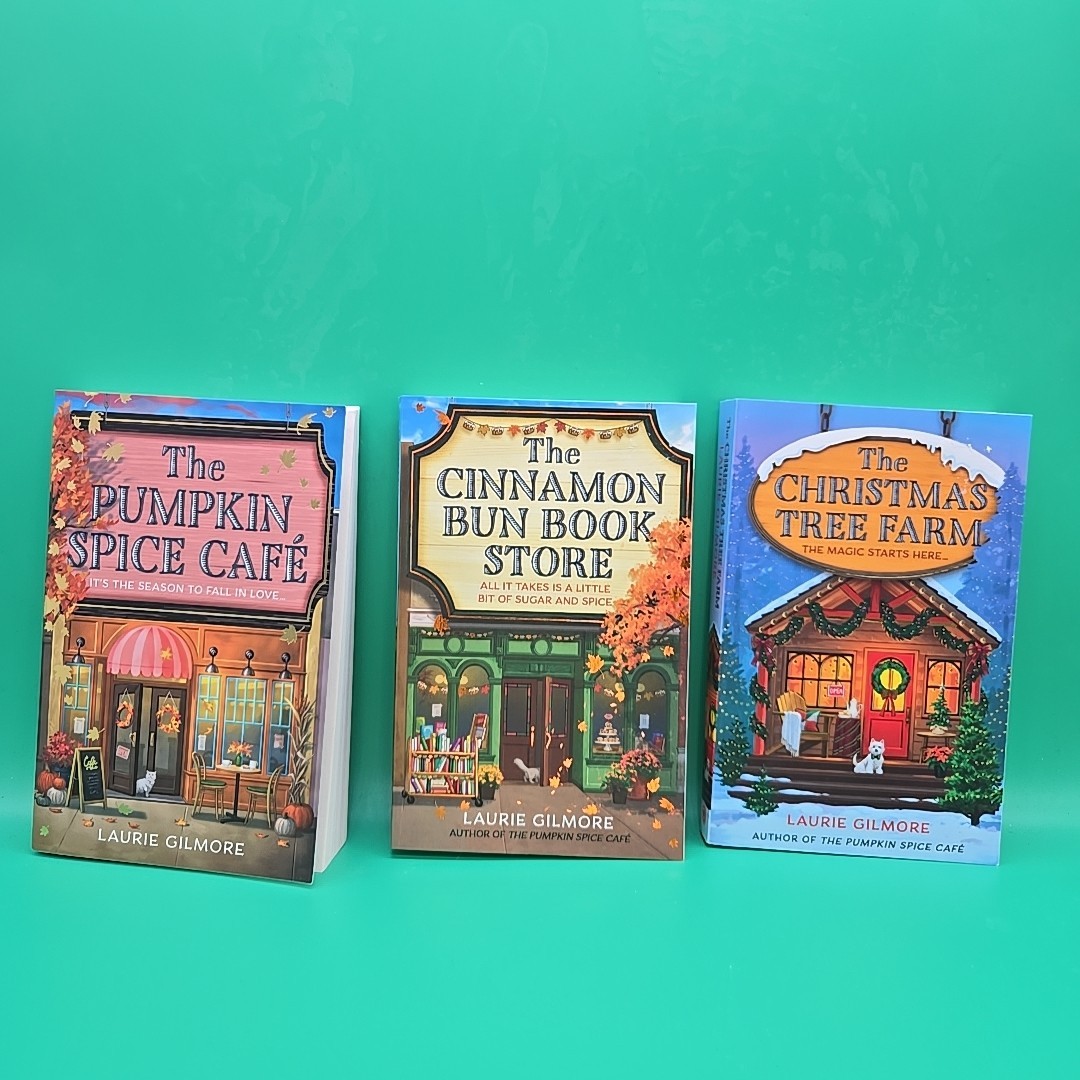 Dream Harbor 1 -3 Laurie Gilmore Pumpkin Spice Cinnamon Bun Christmas Tree PB