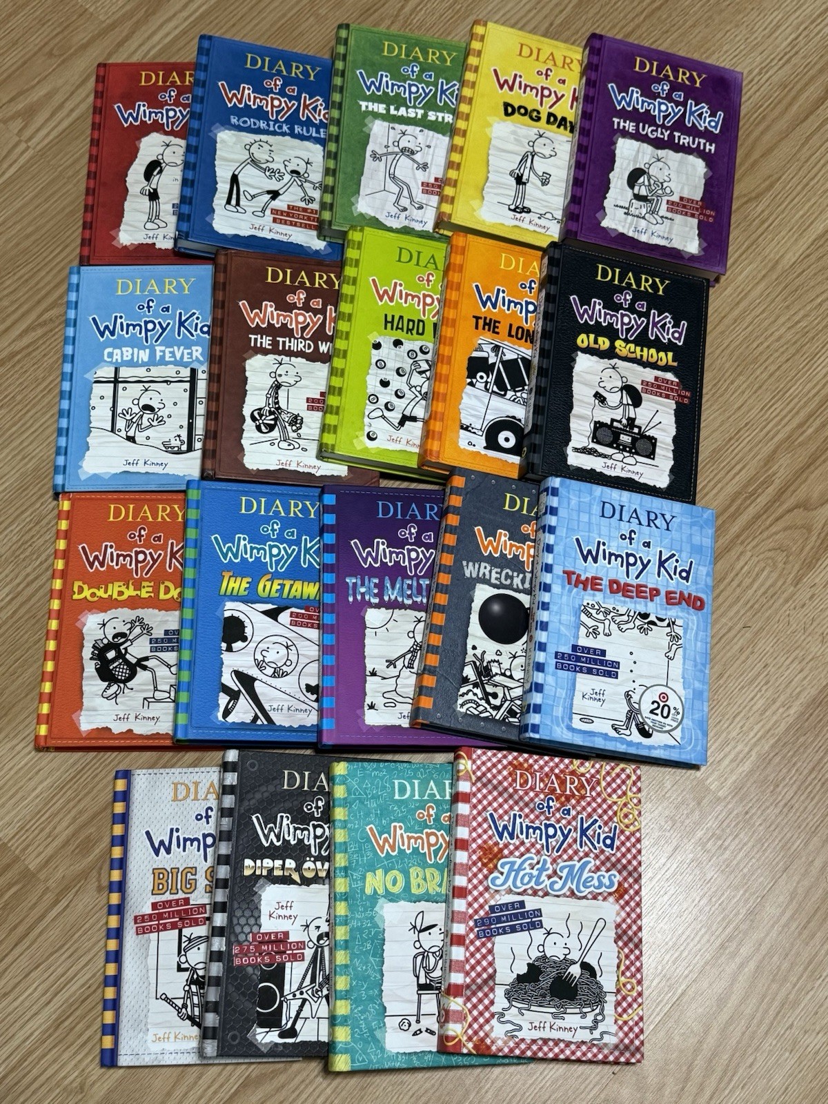 🤩📚😎Complete Diary Of A Wimpy Kid Series In Hardcover. Like New
