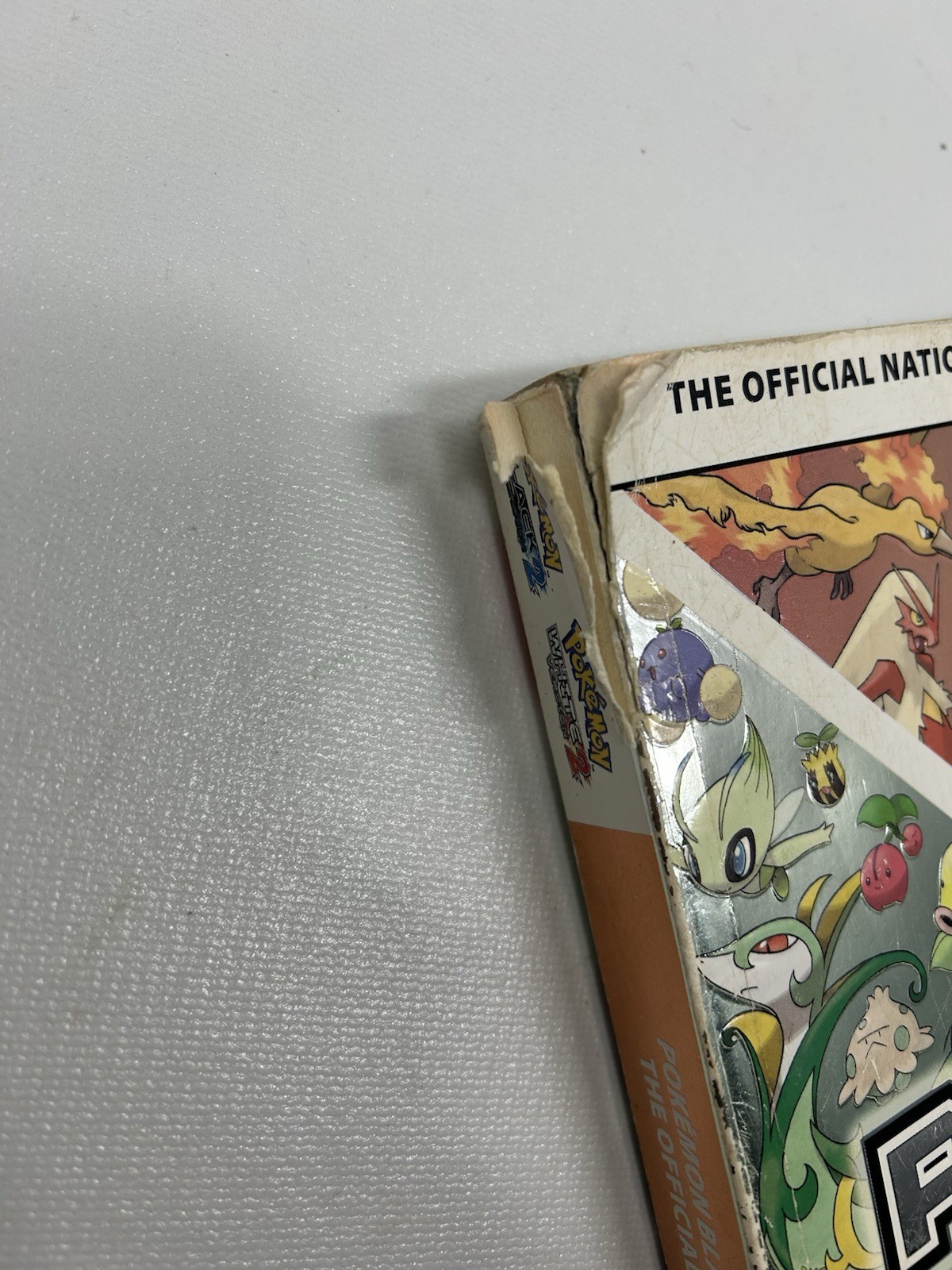 Pokemon Black & White Version The Official National &Pokédex Guide Vol2 W/Poster