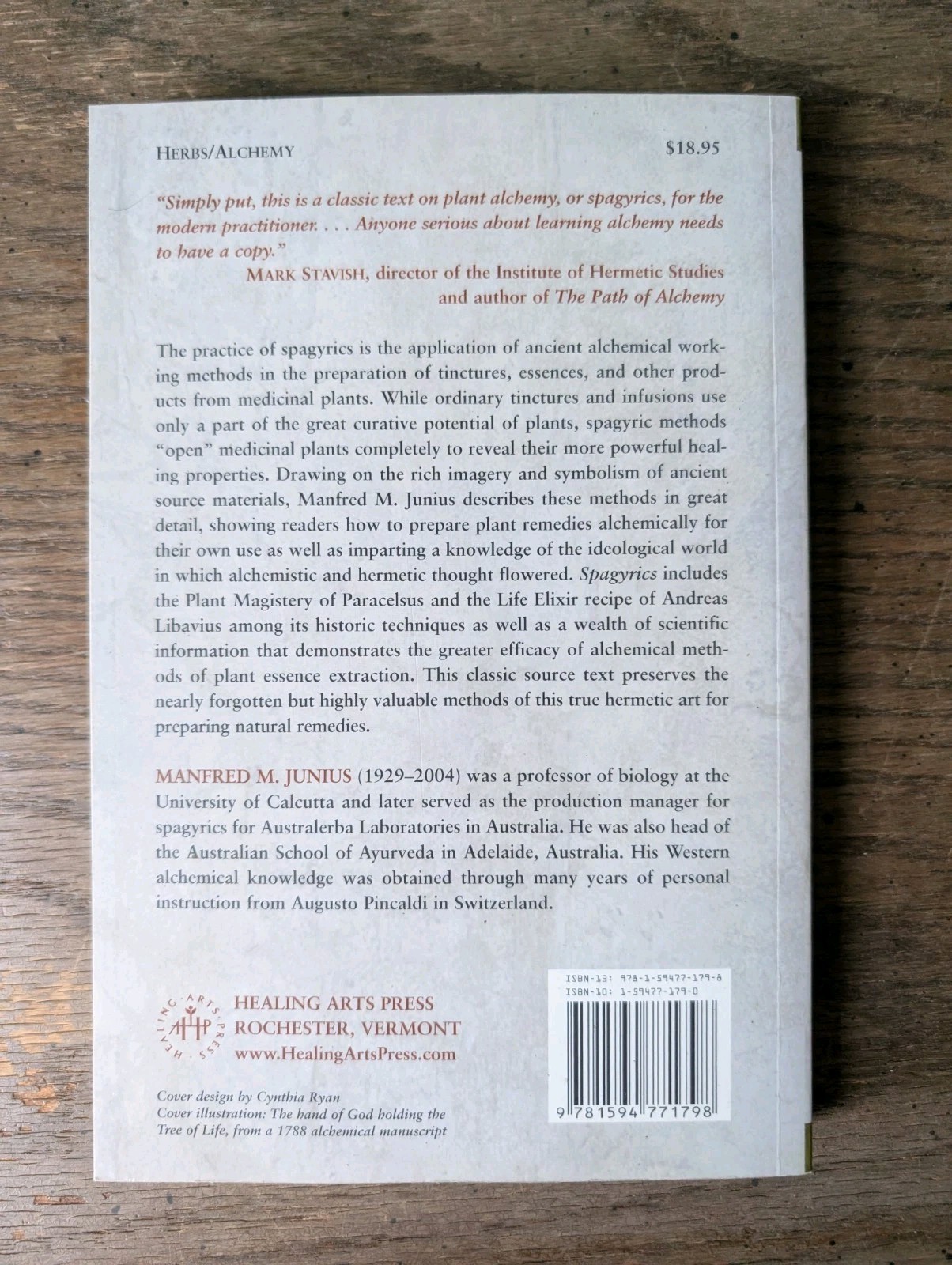 Spagyrics: The Alchemical Preparation of Medicinal Essences, Tinctures & Elixirs