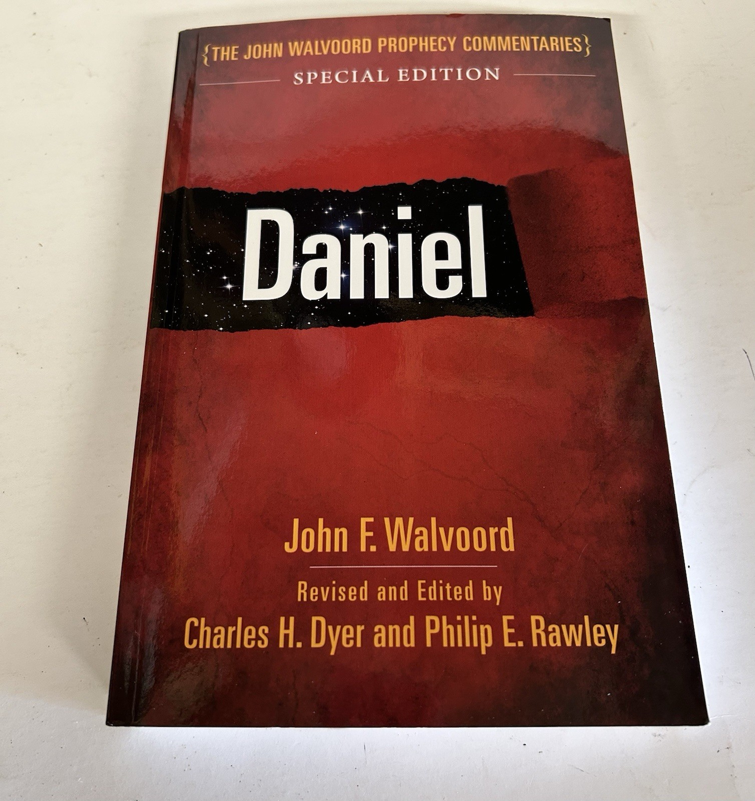 Daniel (The John Walvoord Prophecy Commentaries)