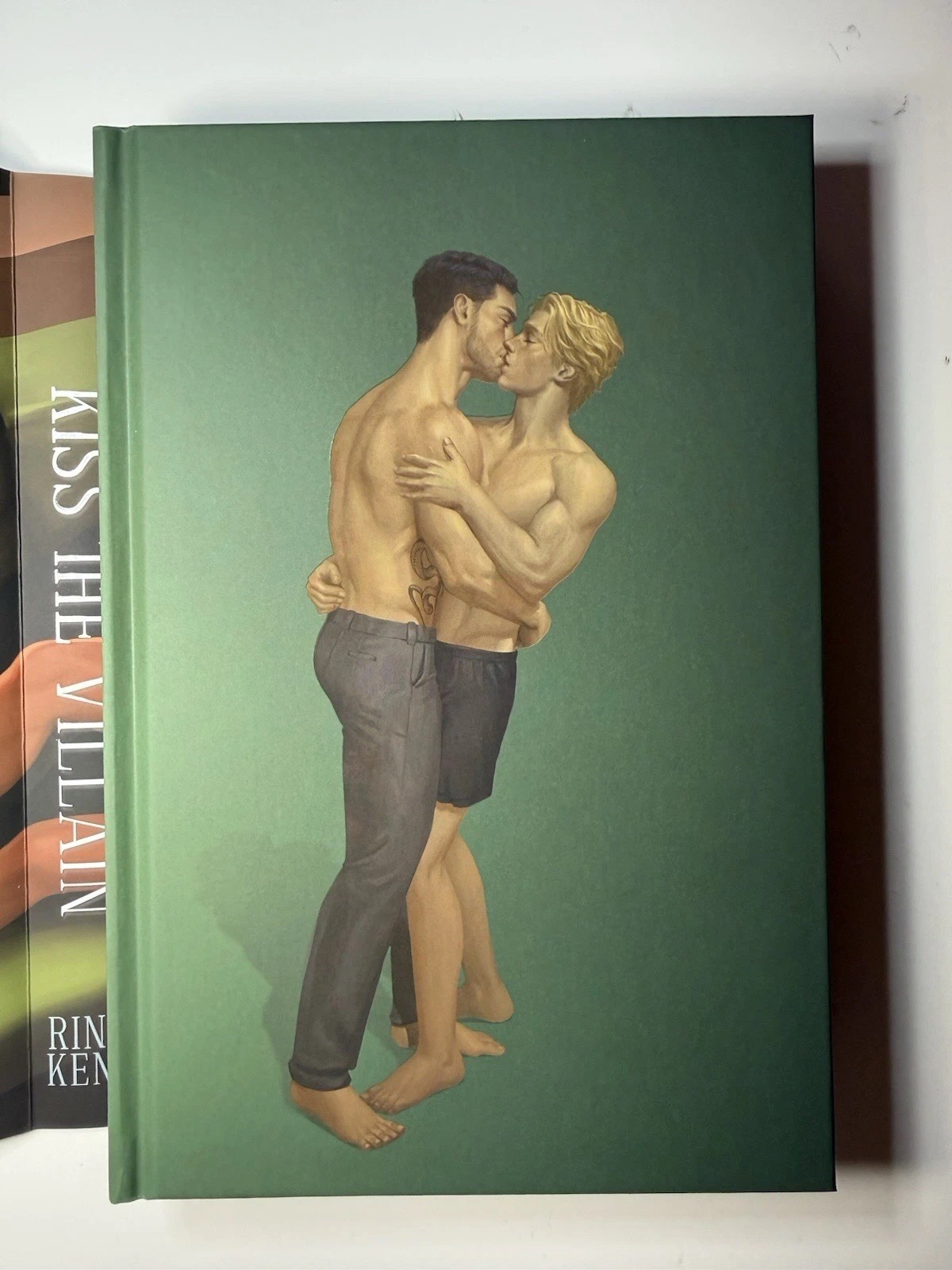 BFD Kiss the villain By Rina Kent (books For Days)