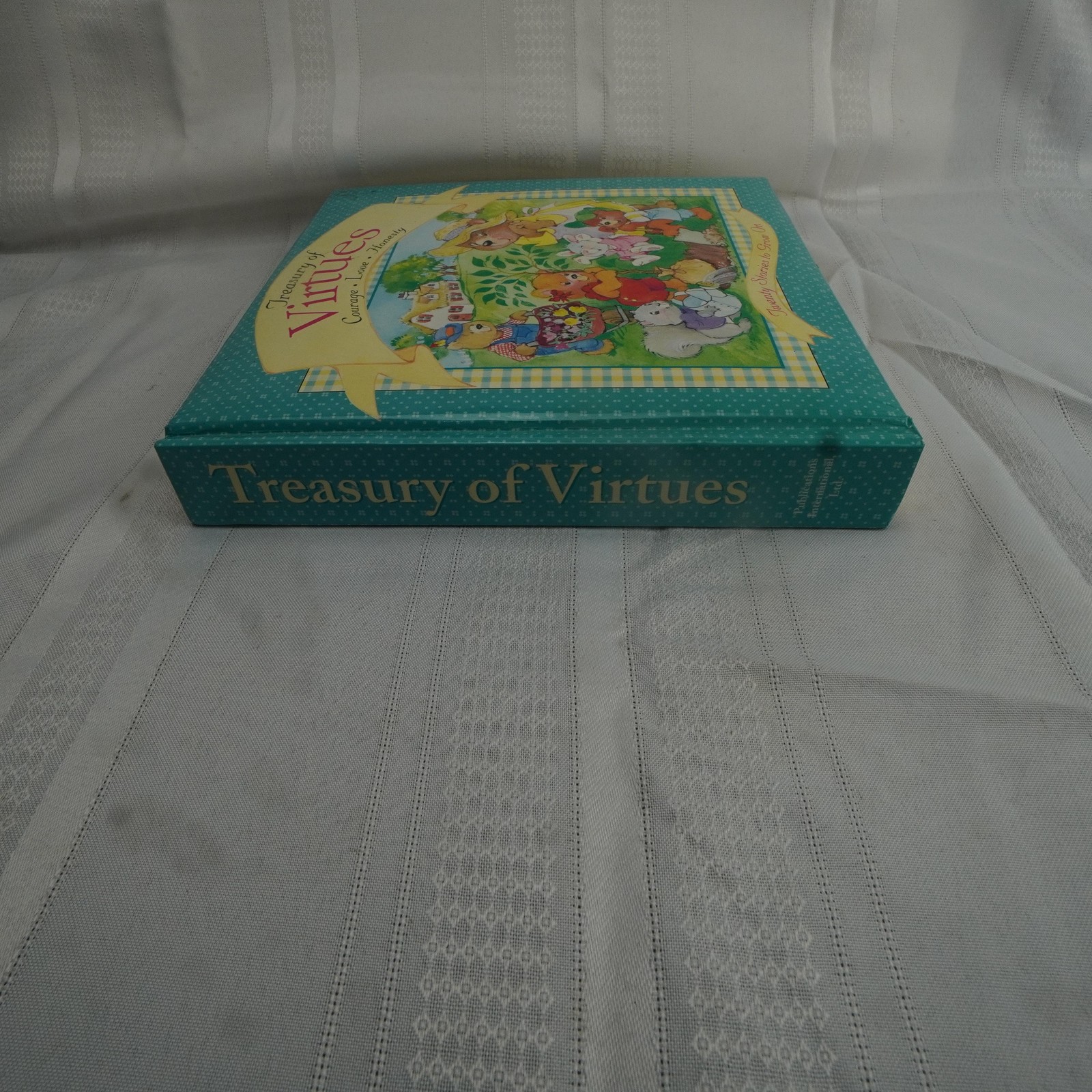 Treasury Of Virtues Courage Love Honesty Kids Illustrated Hardcover Storybook