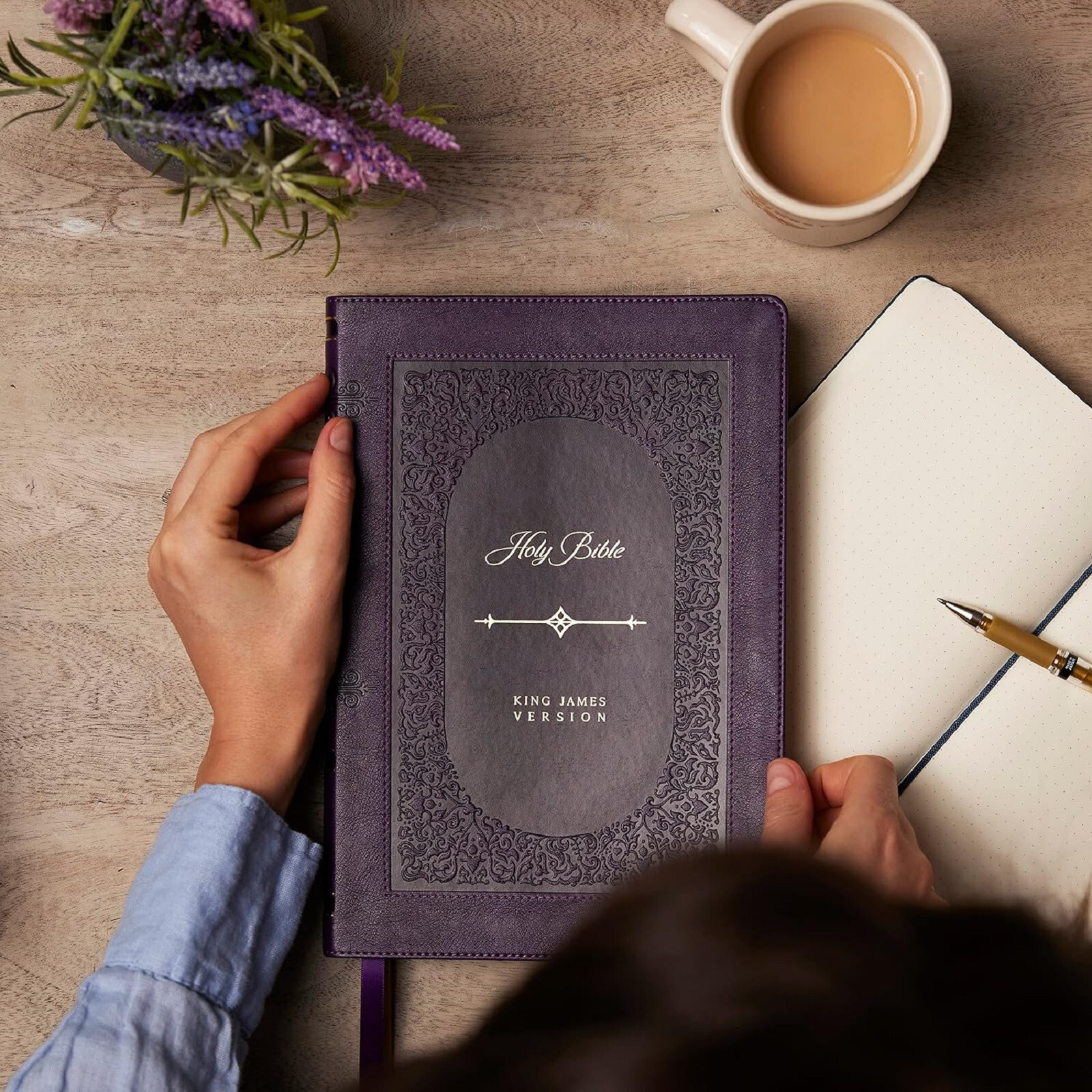 KJV Bible Giant Print Thinline Bible Leathersoft Purple BRAND NEW in Shrink Wrap