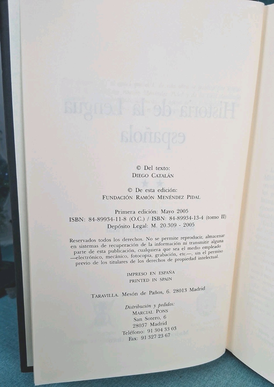 Historia de La Lenqua Espanola by Ramon Menedez Pidal Volums I & II w/ Case