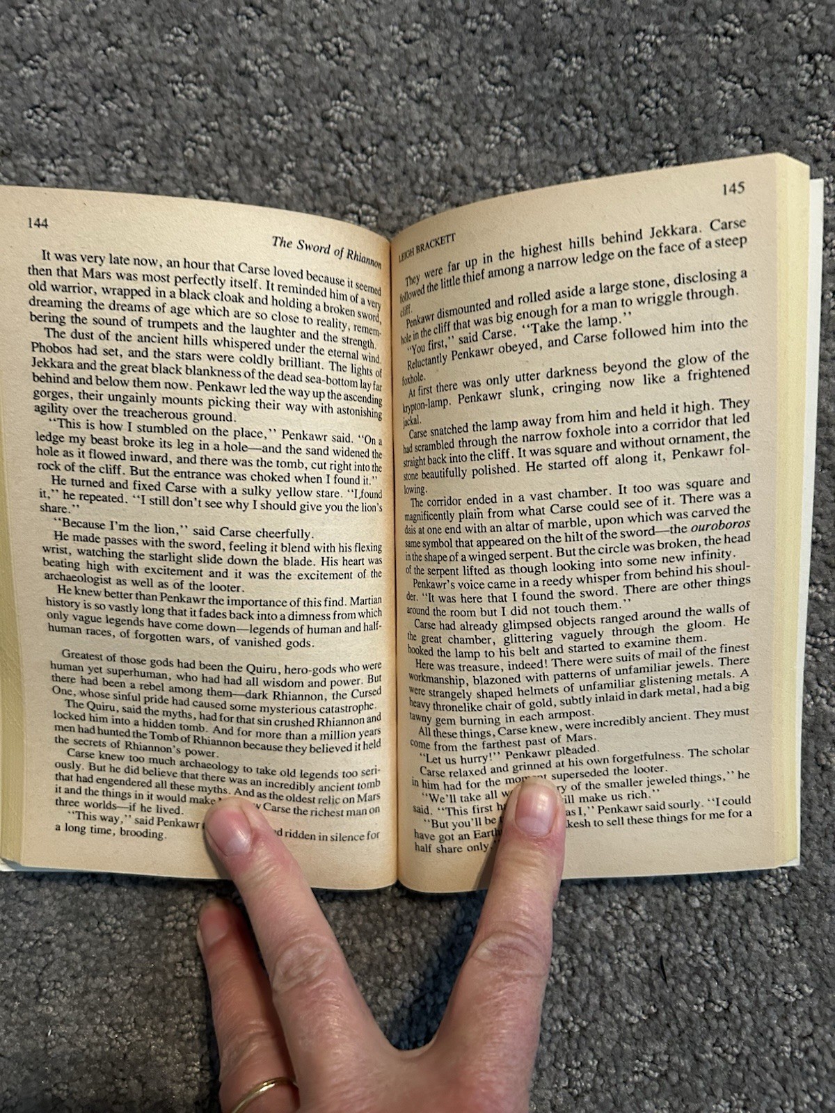 Space Opera : Science Fiction from the Golden Age by Brian W. Aldiss (1977,…