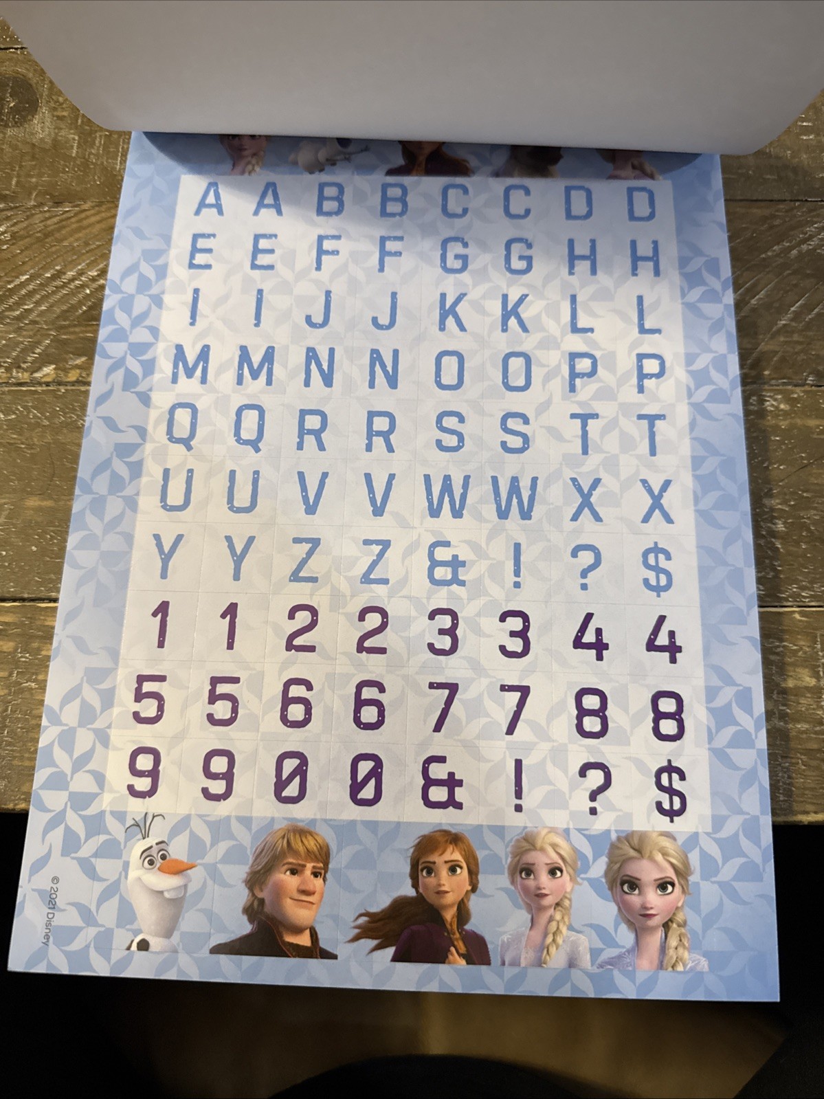 Disney Frozen Create-A-Scene Sticker Activity Pad Over 230 Stickers!