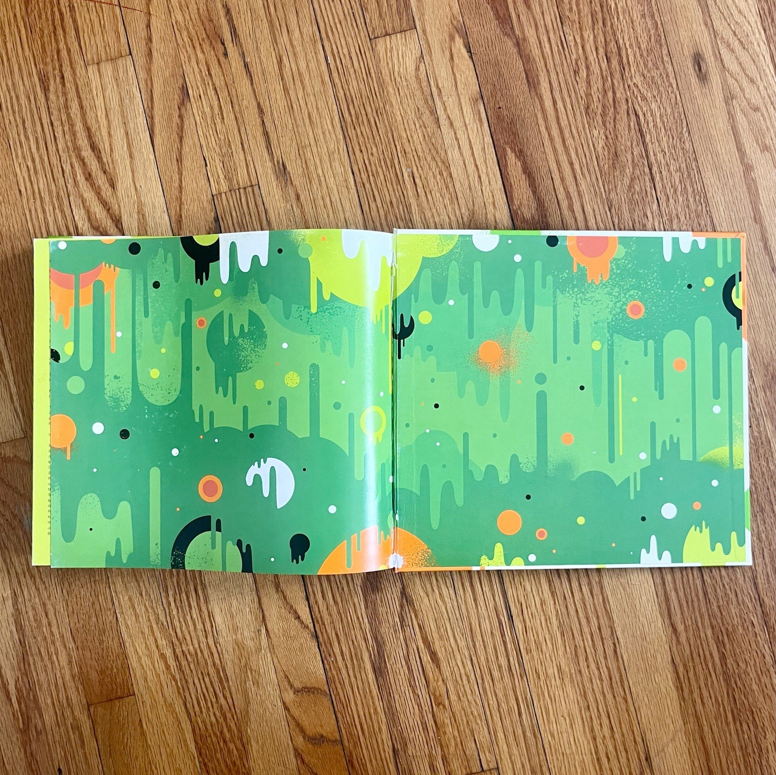 Nicktoons! by Jerry Beck 2007 Hardcover Nickelodeon Cartoon Art Design Drawing