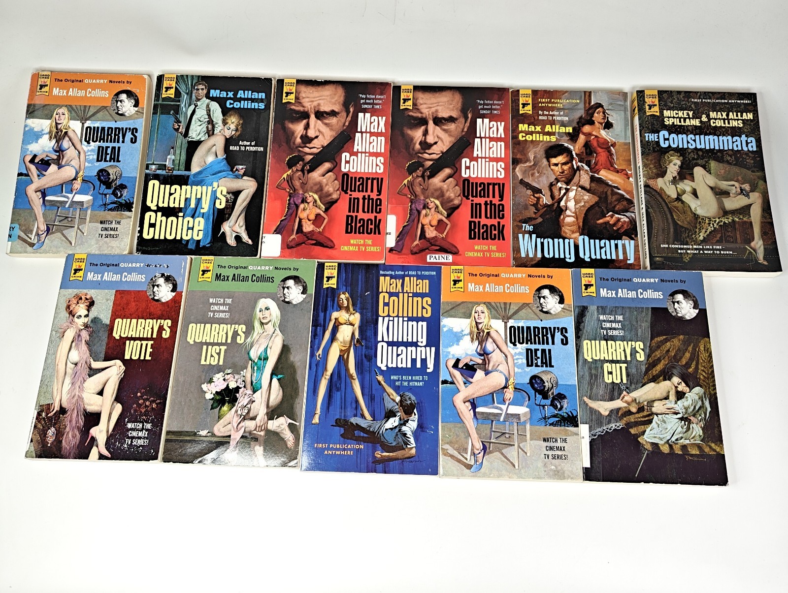 Hard Case Crime Lot of 29 Hard Boiled Noir Action Mystery Thriller Pulp Novels