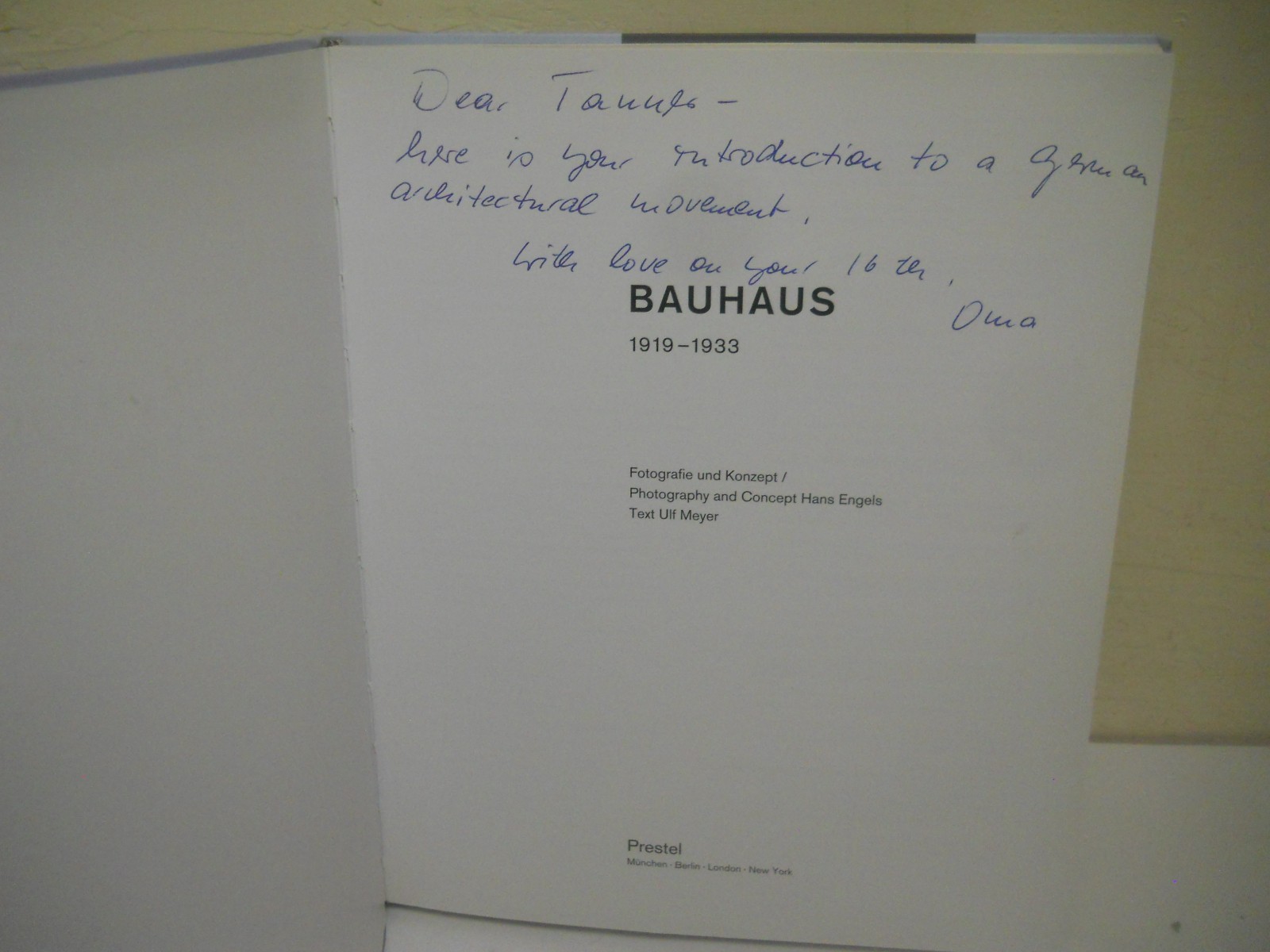 BAUHAUS: 1919-1933 /Ulf Meyer & Hans Engels ~ Fine TPB, Unused~ Ships Boxed