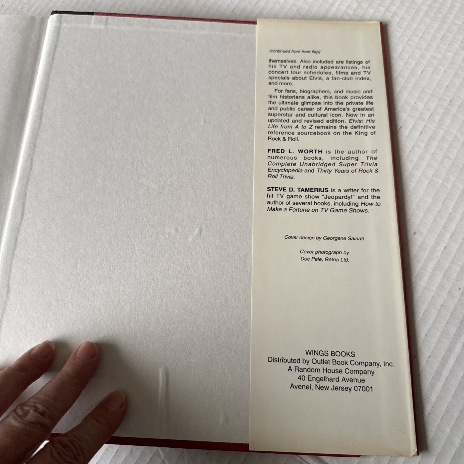„Elvis His Life From A to Z“ Hardcover 620 pages By Fred Worth Steve Tamerius