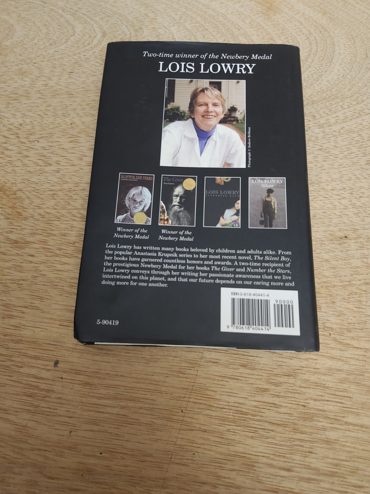 MESSENGER BY LOIS LOWRY 2004 HMH FIRST HARDCOVER EDITION