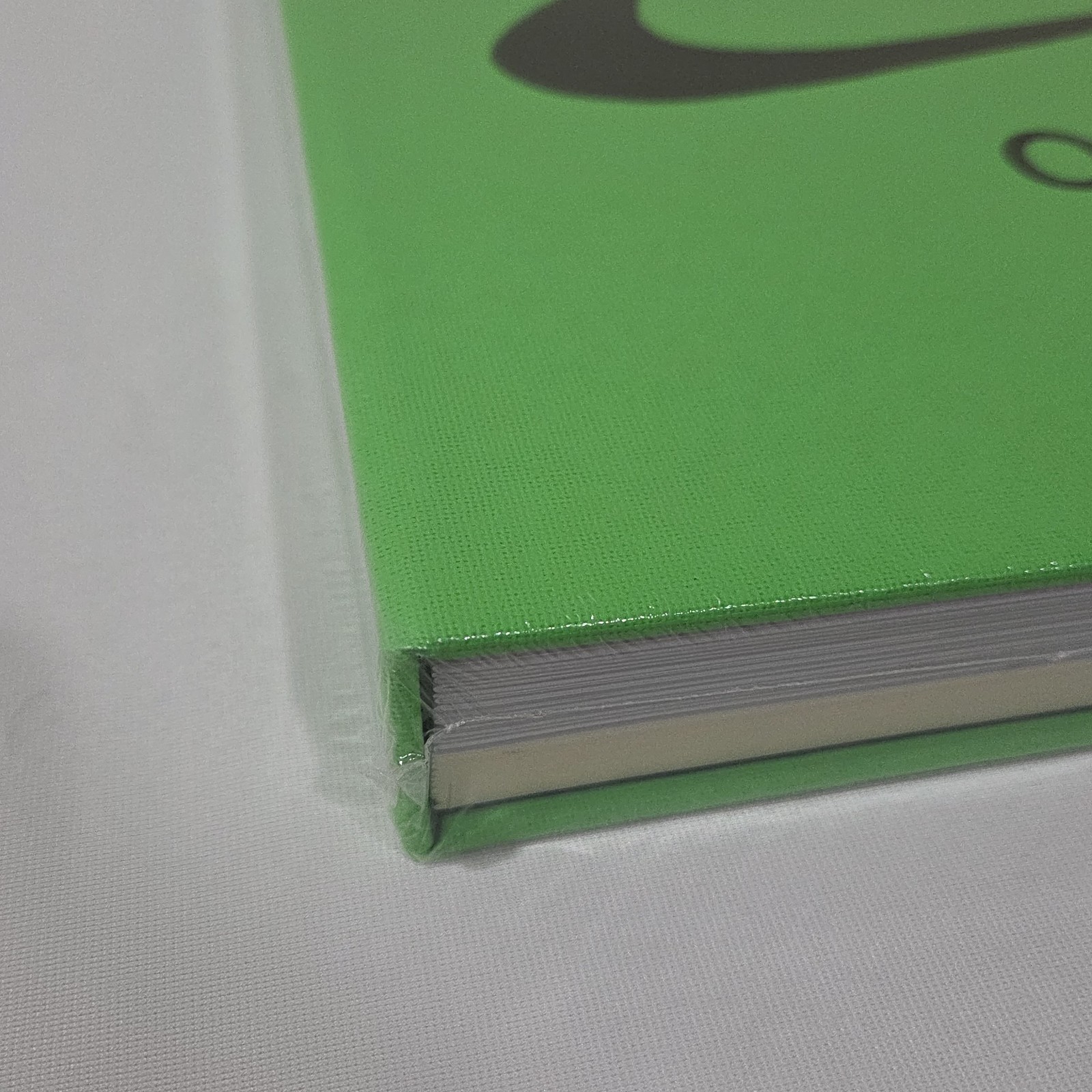 Virgil Abloh Nike ICONS Somethings Off Taschen Book – Brand New Sealed
