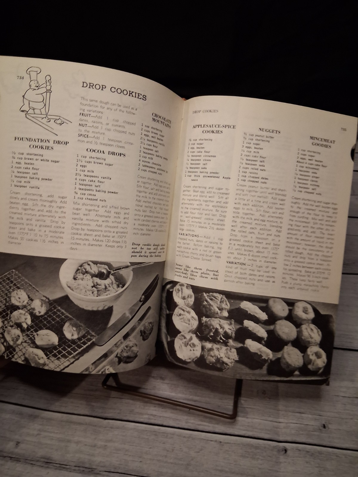 Vintage cookbook Culinary Arts Institute Encyclopedic Cookbook 1960s