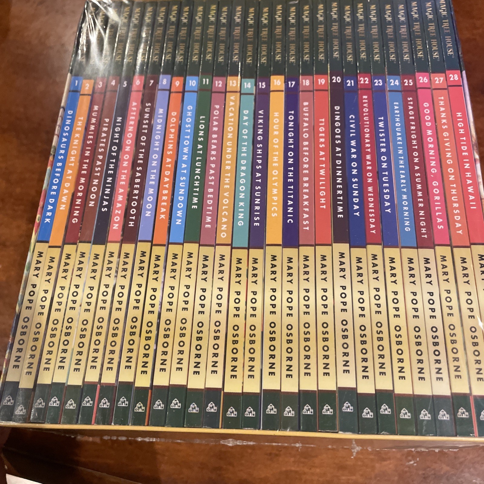 Magic Tree House Books 1-28 Set by Mary Pope Osborne 2008, Uk-Trade Paper