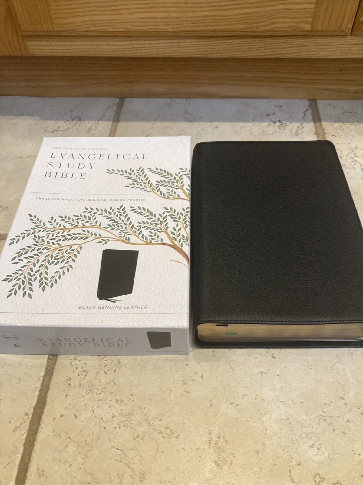 NKJV Evangelical Study Bible Genuine Leather Black – 10.5 FONT SIZE – RED LETTER