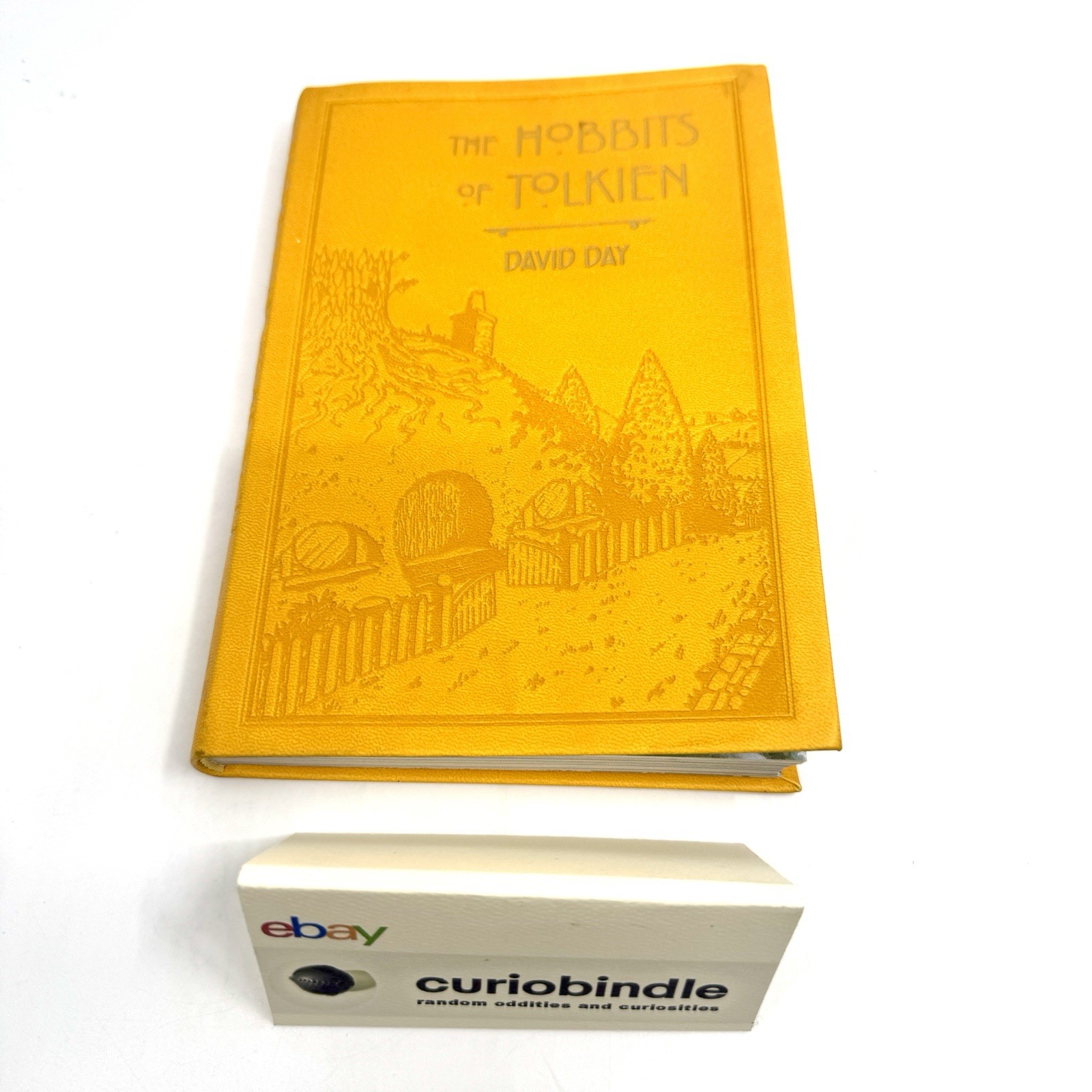 The Hobbits of Tolkien – David Day Illustrated Guide Bound Faux Leather