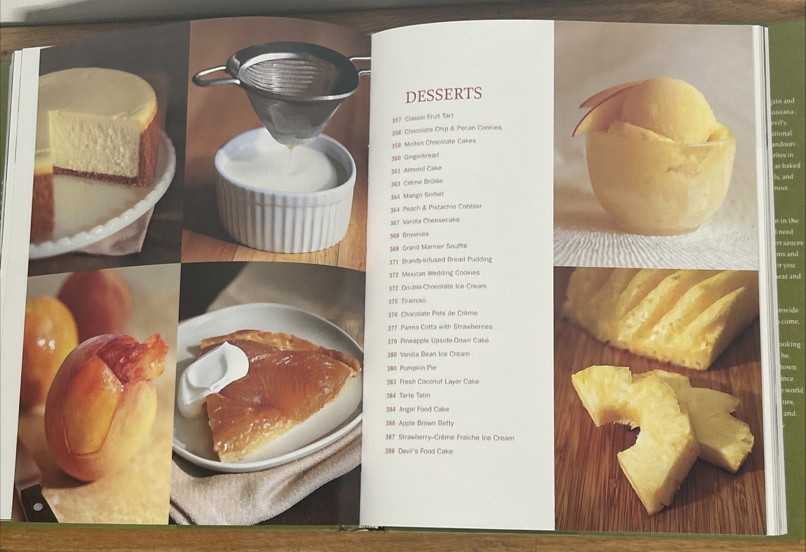The Williams-Sonoma Cookbook: The Essential Recipe Collection Home~Classic Gift