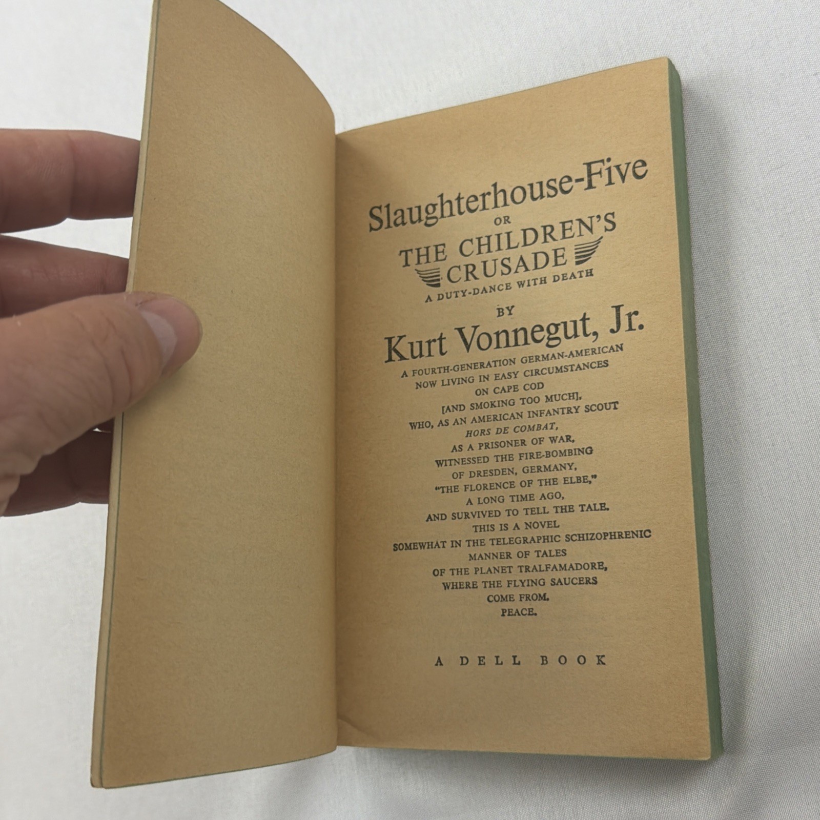 SLAUGHTERHOUSE-FIVE BY Kurt Vonnegut, Jr. 1ST DELL PRINTING Vintage Paperback