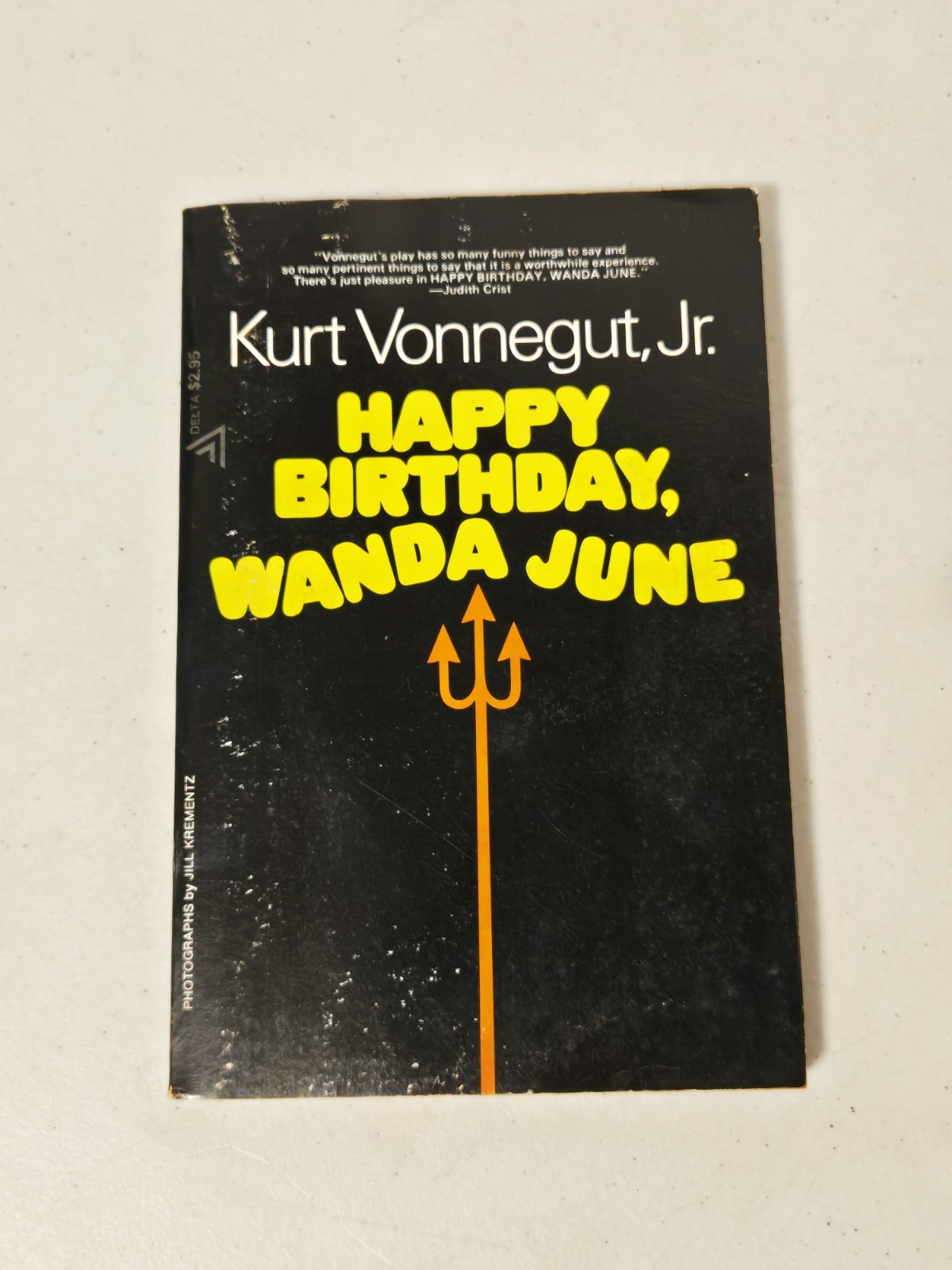 7 Vintage Kurt Vonnegut, Jr. Paperback Novels (Dell & Delta) – No Duplicates