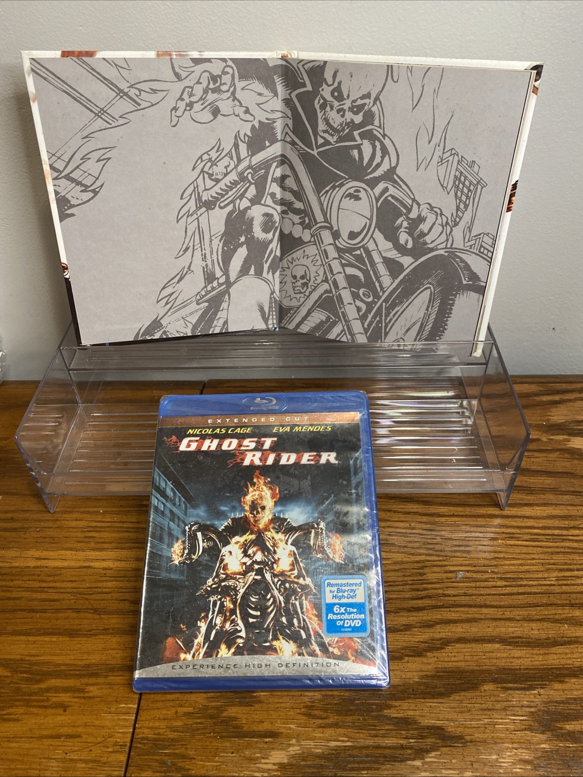 Ghost Rider Blu-ray Ext Cut (New) & Ghost Rider: The Visual Guide Andrew Darling