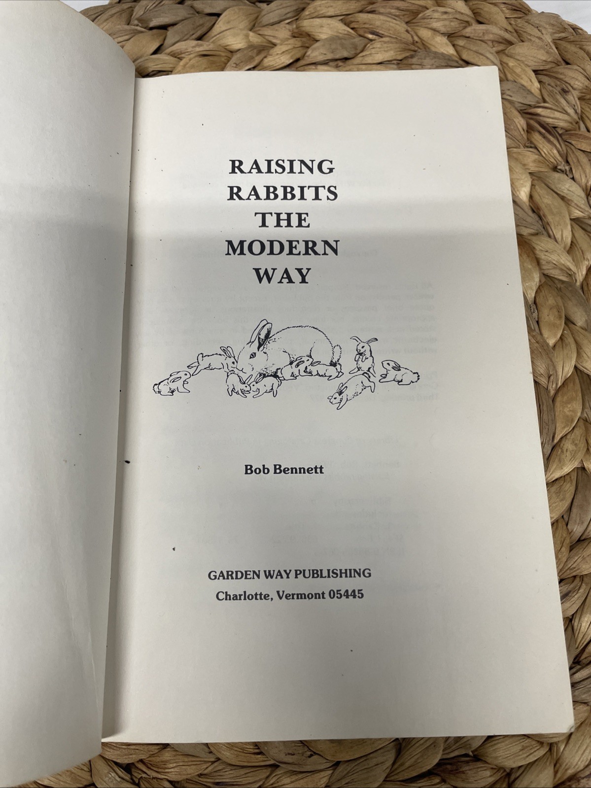 Raising Rabbits The Modern Way Livestock Homesteading Paperback Book Bob 1976