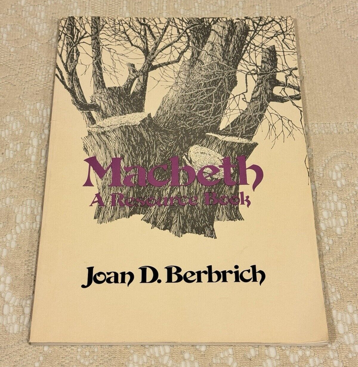 MACBETH A RESOURCE BOOK by Joan D. Berbrich – Amsco R 484 W Paperback 1988