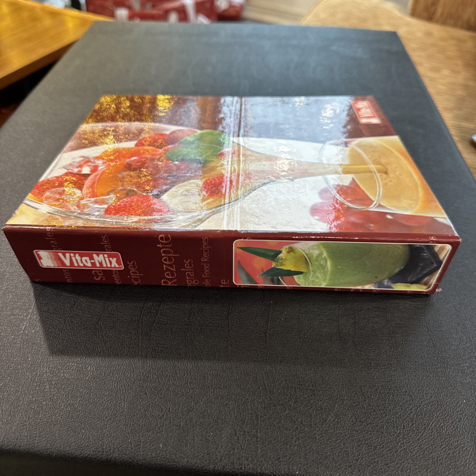 Vita-Mix Whole Food Recipes 3-Ring Binder and Owner’s Manual 5200 Recipes VGC
