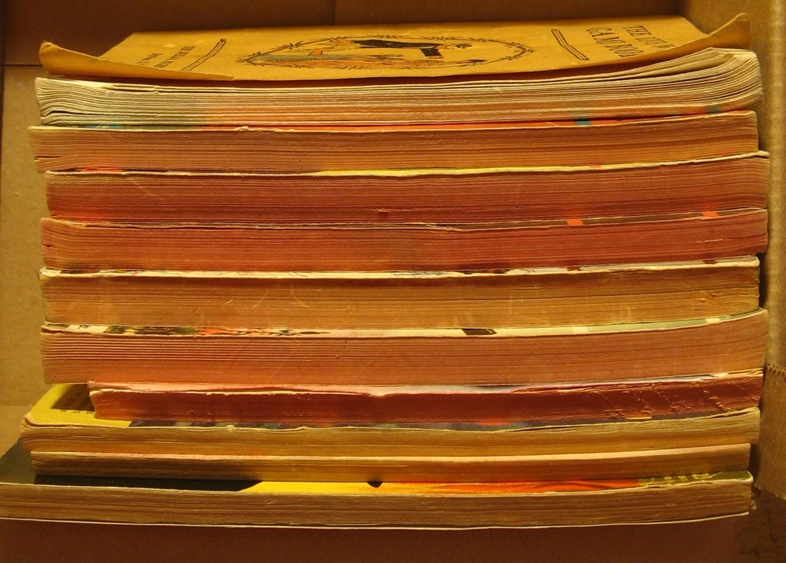 Lot of 10 very early MYSTERY oversize paperbacks © 1930s-1940s + Tawny & horses