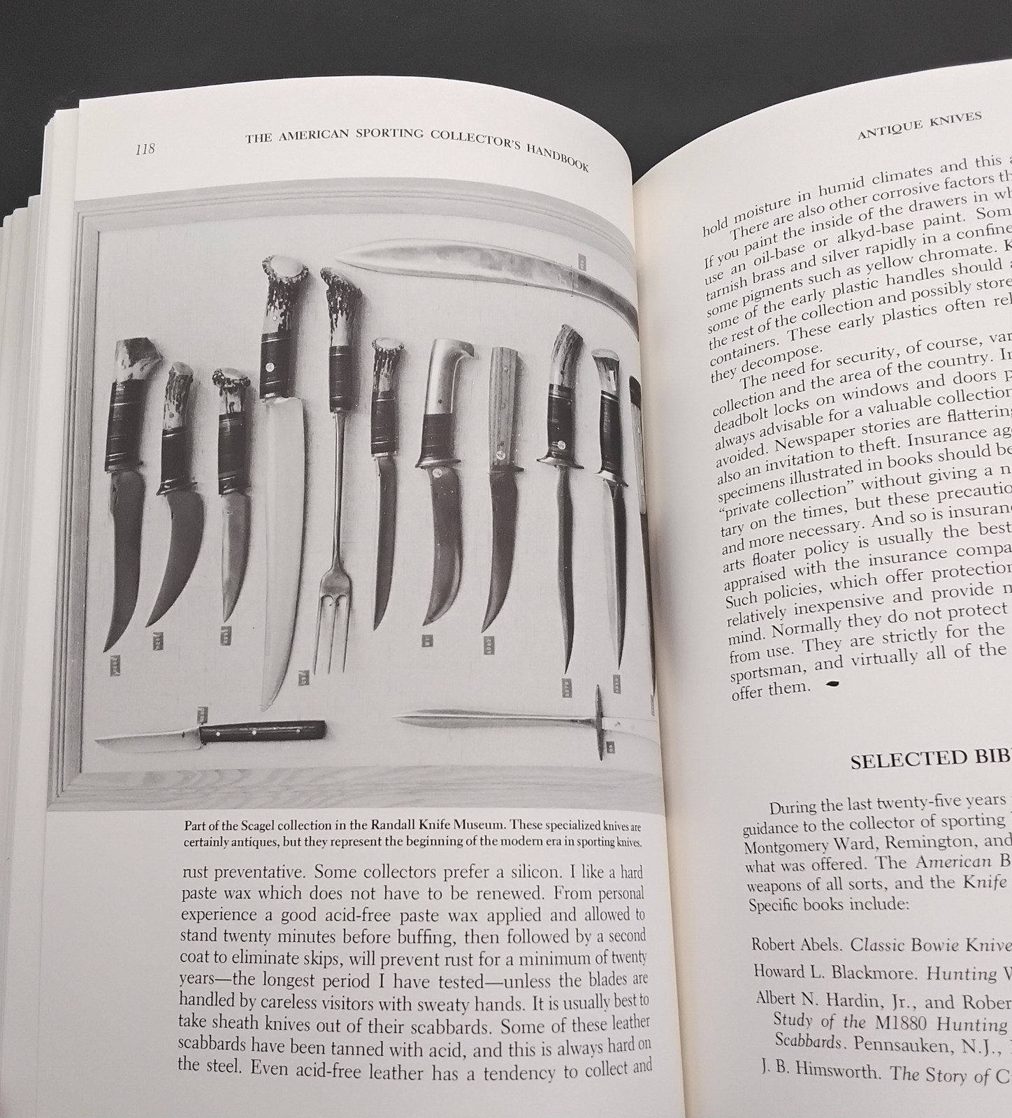 The American Sporting Collectors Handbook (1976) from Allan Liu – 1st EDITION DJ