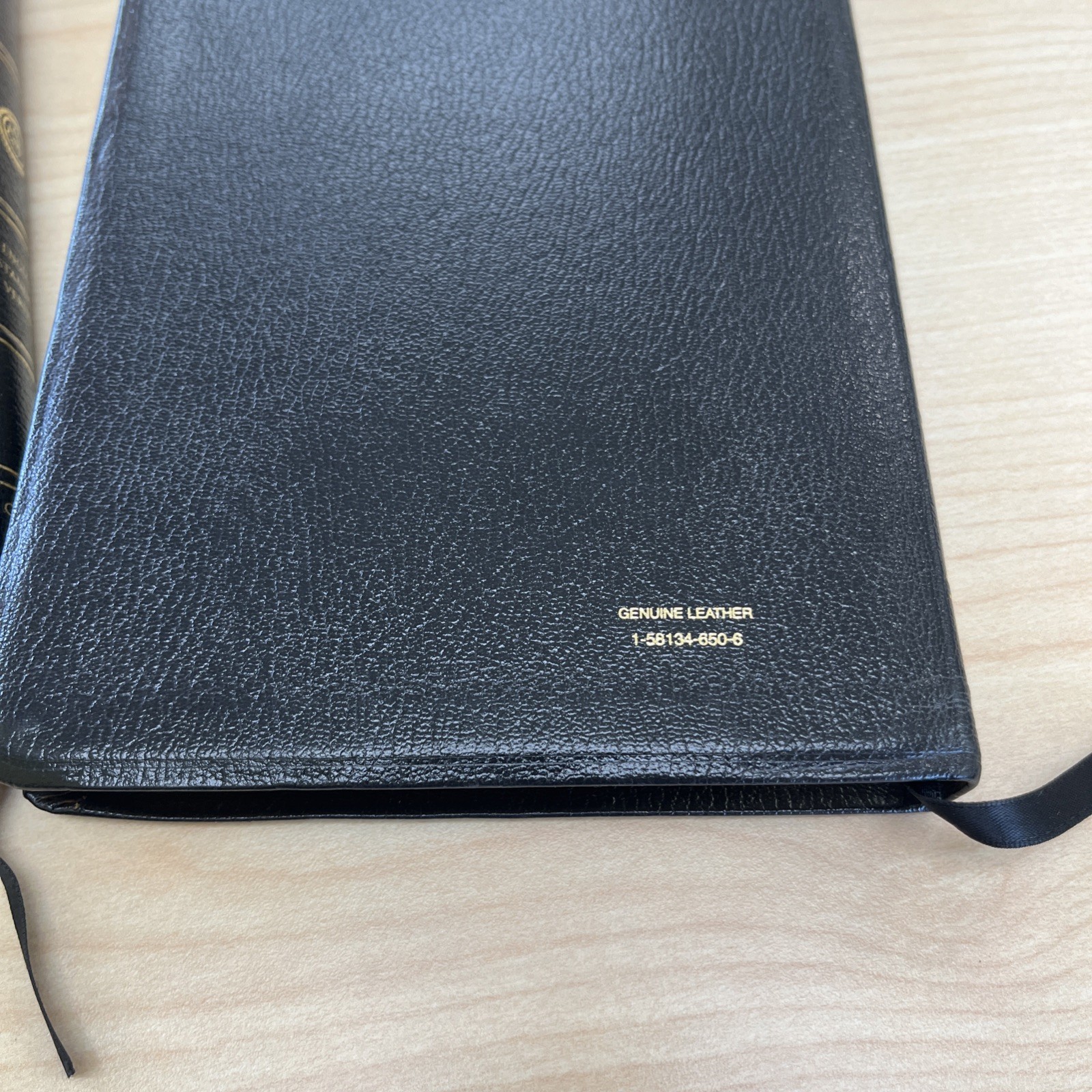 ESV Classic Thinline Bible Genuine Leather Black English Standard Version
