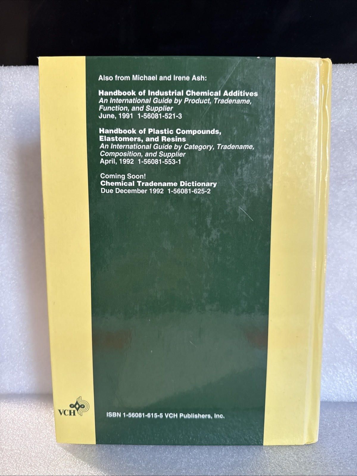 Industrial Chemical Thesaurus 2nd Edition By Ash, Michael & Irene Ash Vol 1-2.