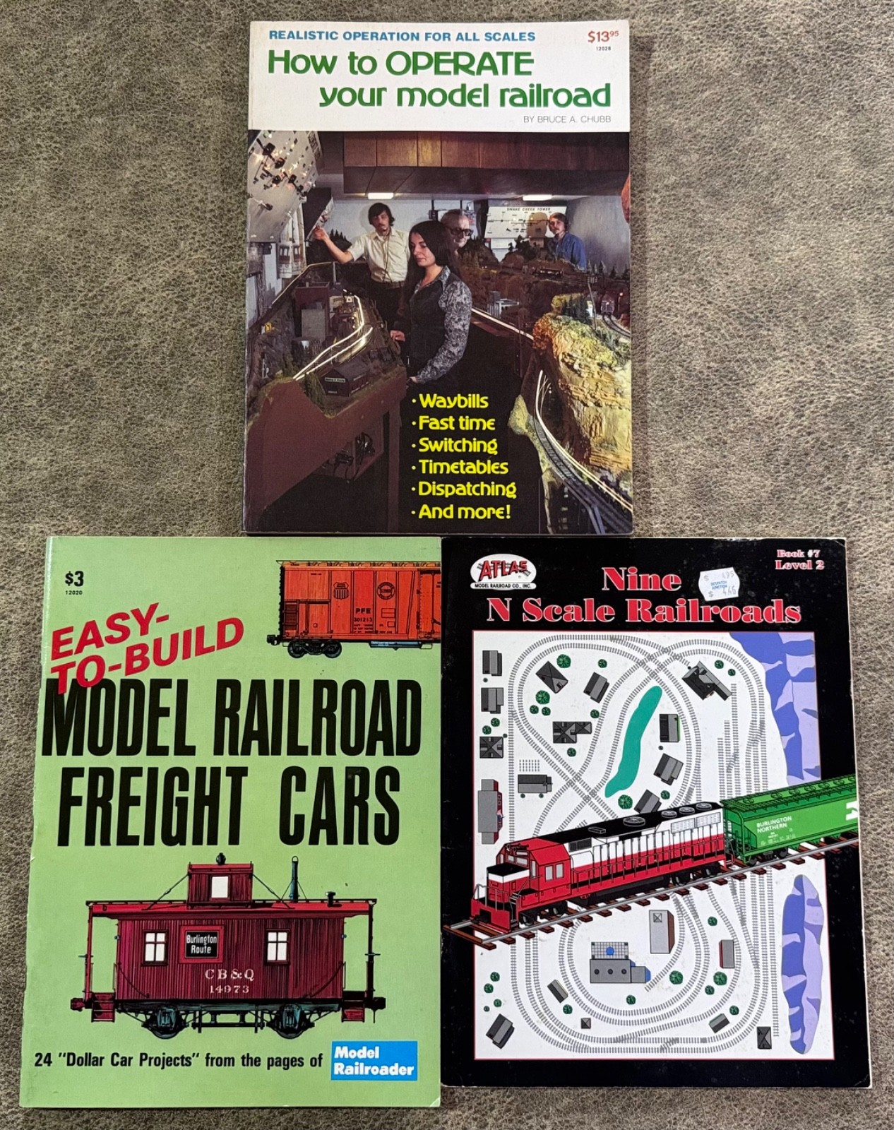 MODEL RAILROAD BOOKS lot 3 realistic operation freight cars N Scale trains