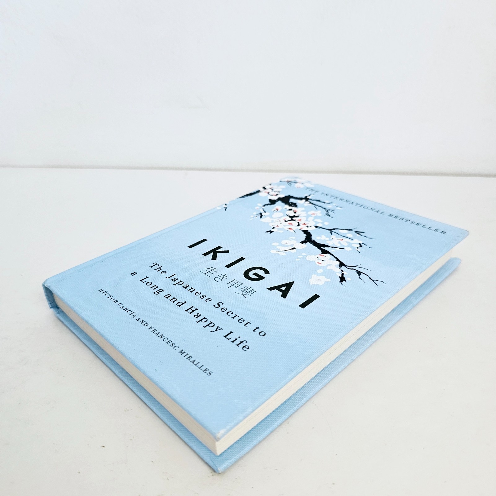 Ikigai Hector Garcia Hardcover Japanese Secret Long Happy Life Free Postage