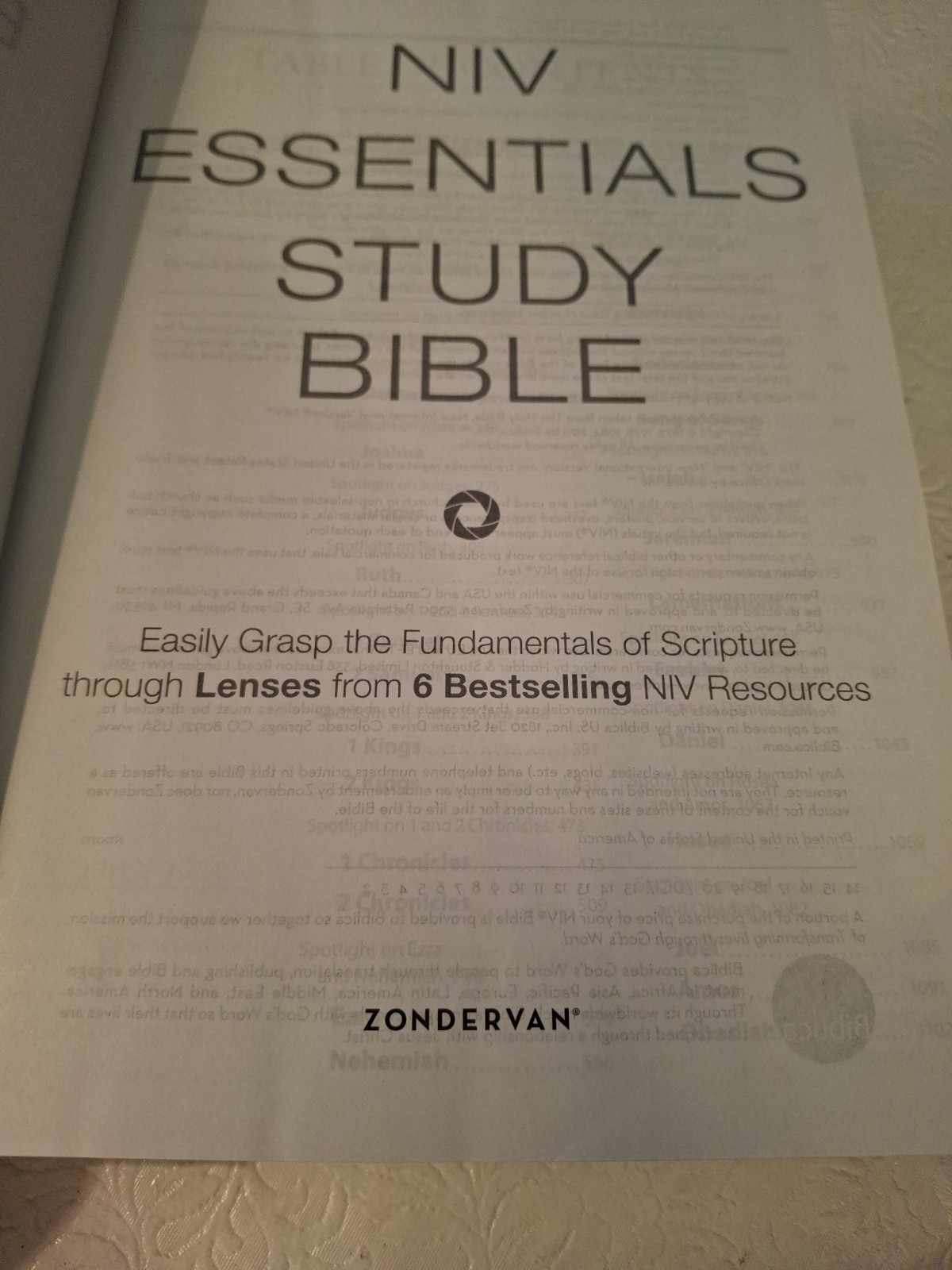NIV Essentials Study Bible Zondervan 2013 HCDJ Illustrated NO MARKS Color Maps